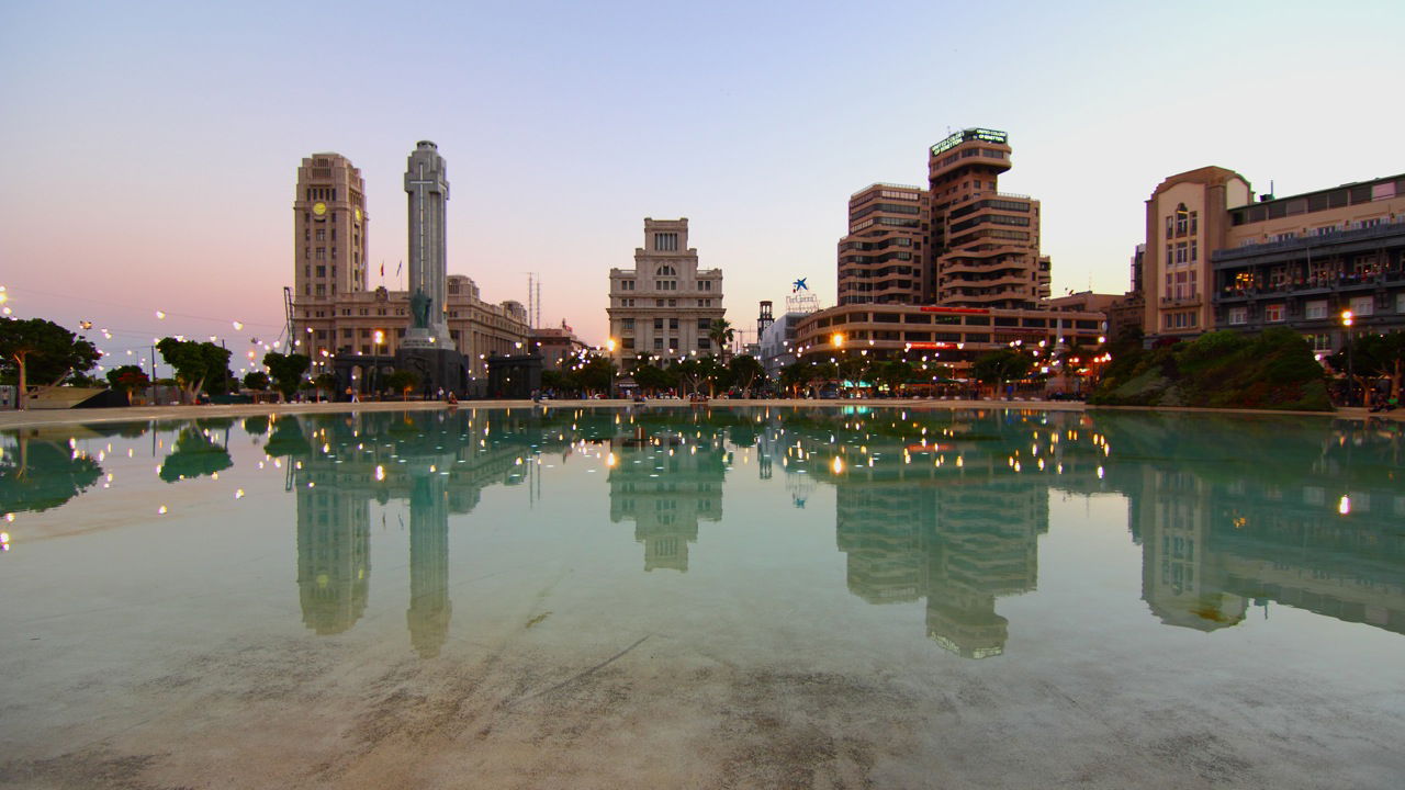 Fuente de la Plaza de España, por Ruben Martinez