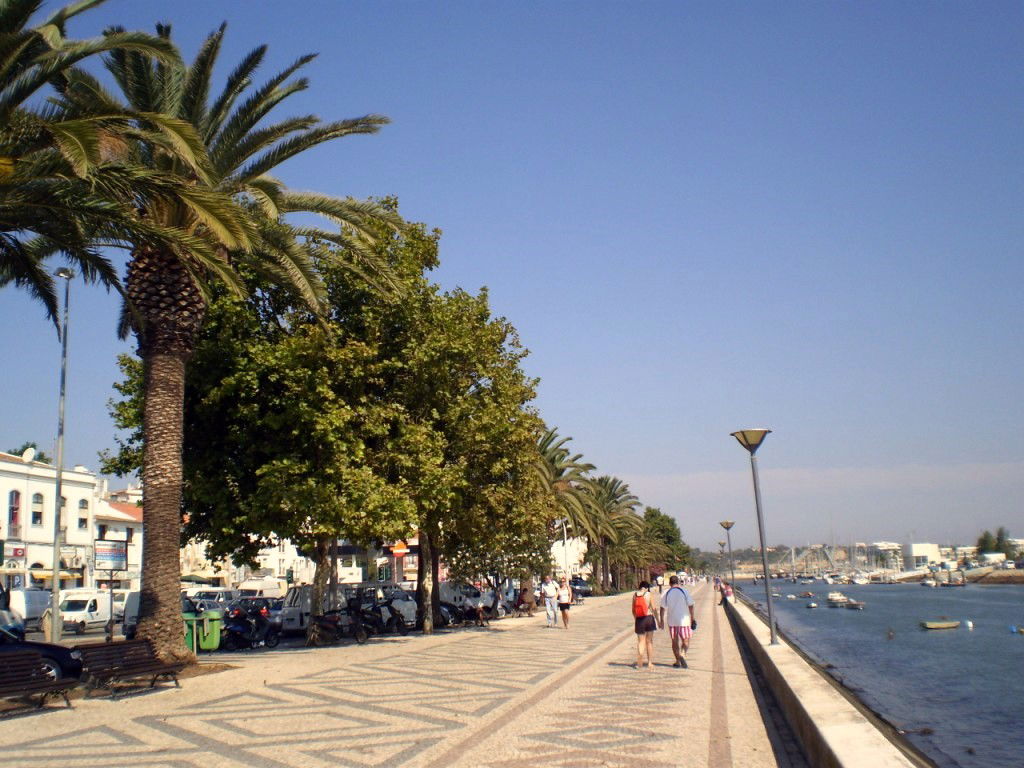 Paseo Marítimo (Avda. dos Descobrimentos), por Gorgonita