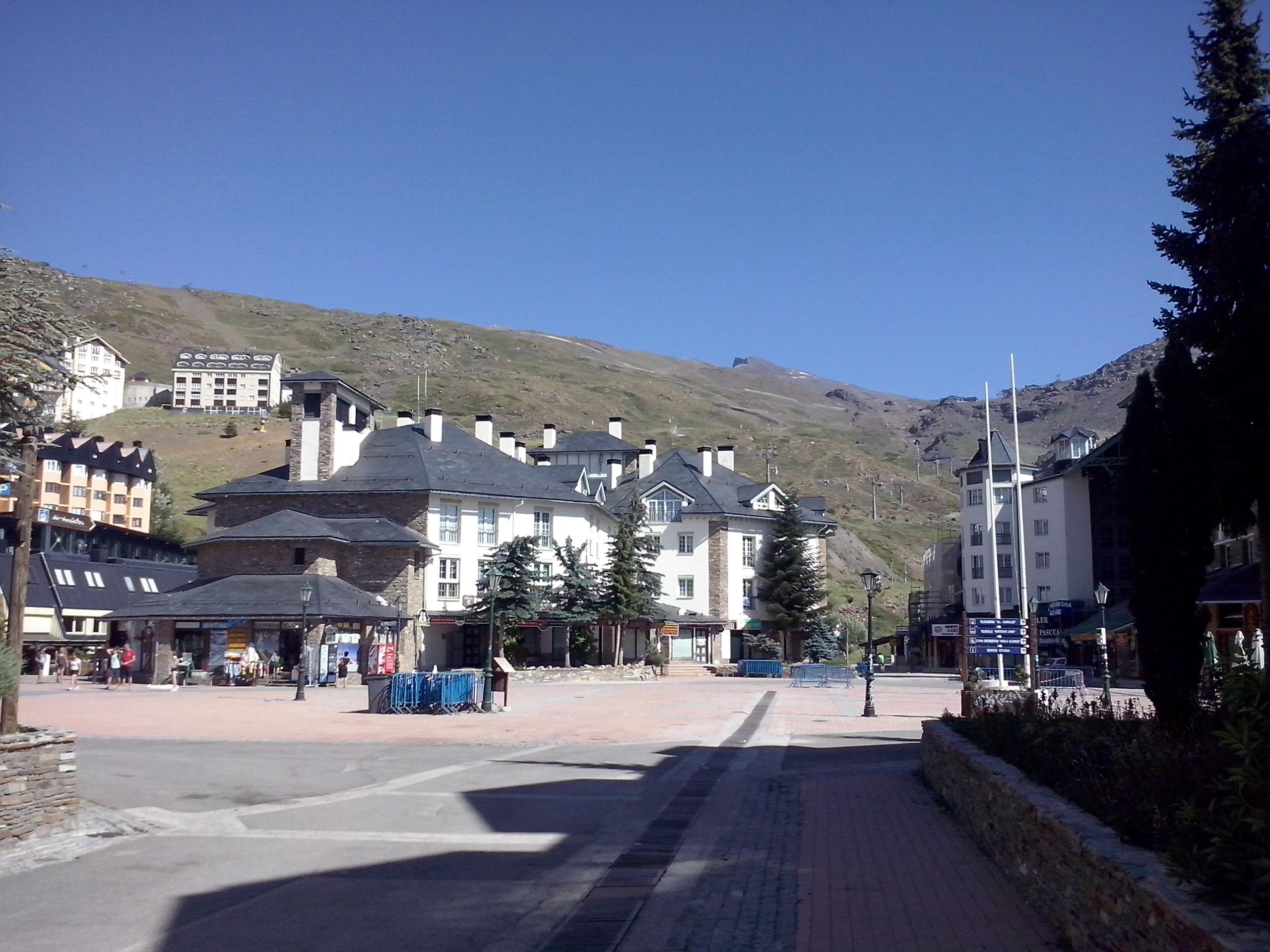 Plaza Andalucia - Prado Llano, por AYbarra BotasyBici