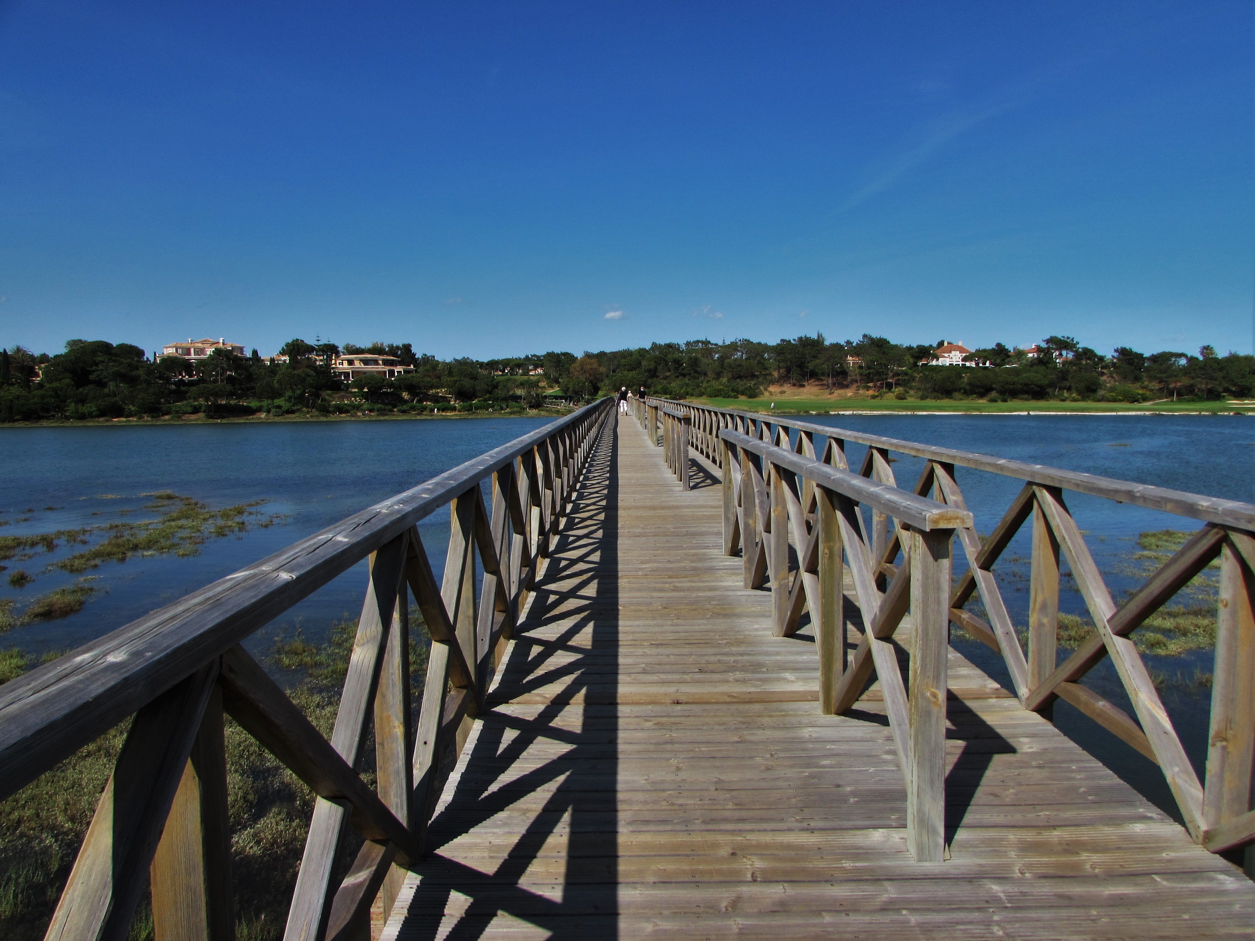 Passadiço da Quinta do Lago, por Helena Compadre