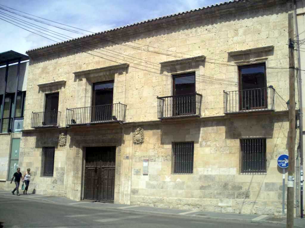 Palacio del Marques de Falces - Casa de Cultura y Biblioteca, por Lala