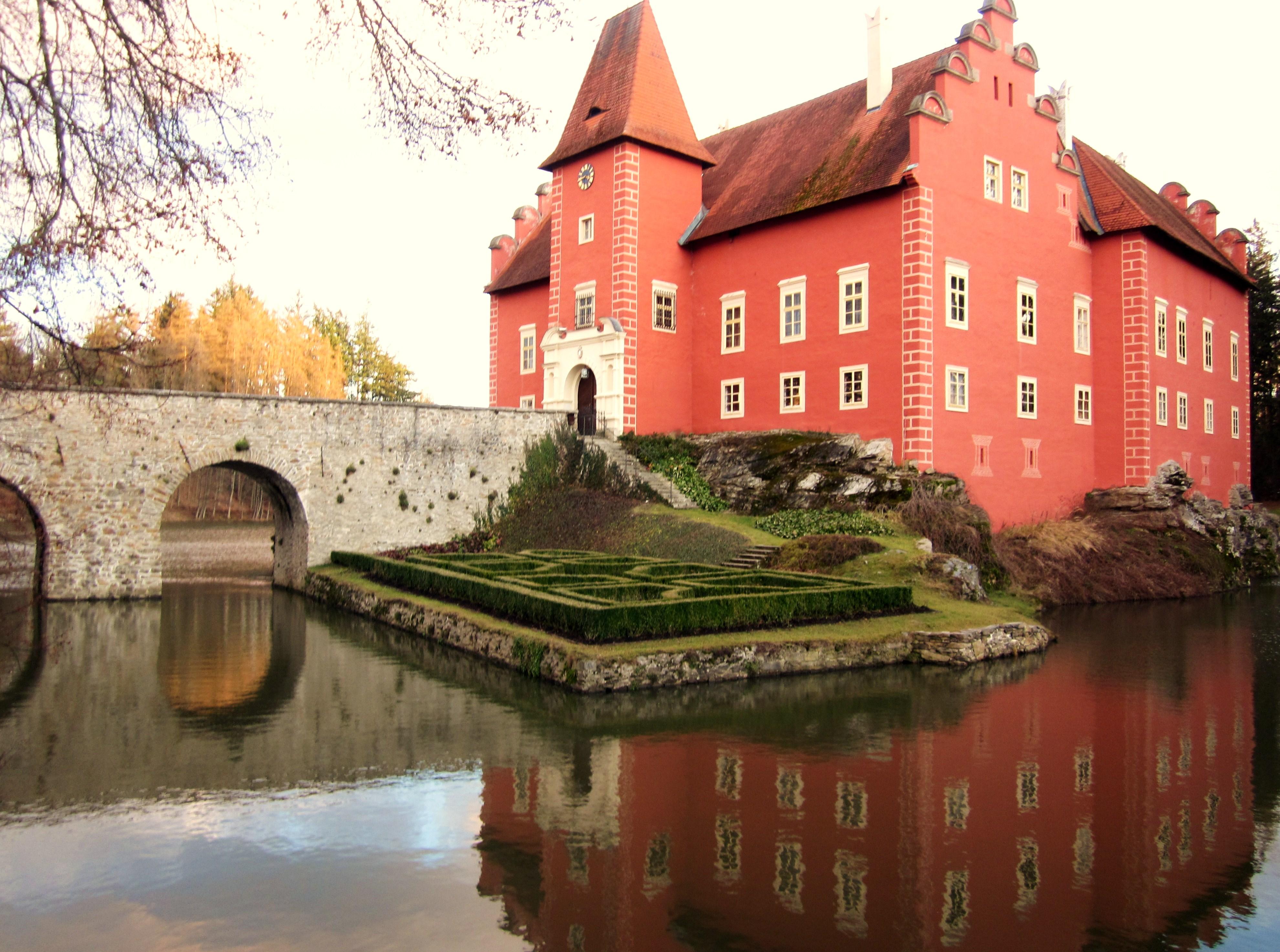 Castillo de Cervená Lhota, por Isadora Costa