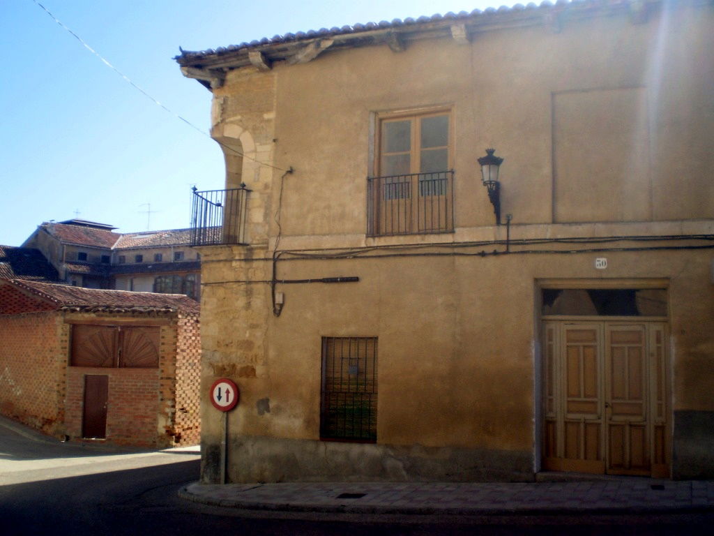 Casa del Balcón esquinado, por Lala