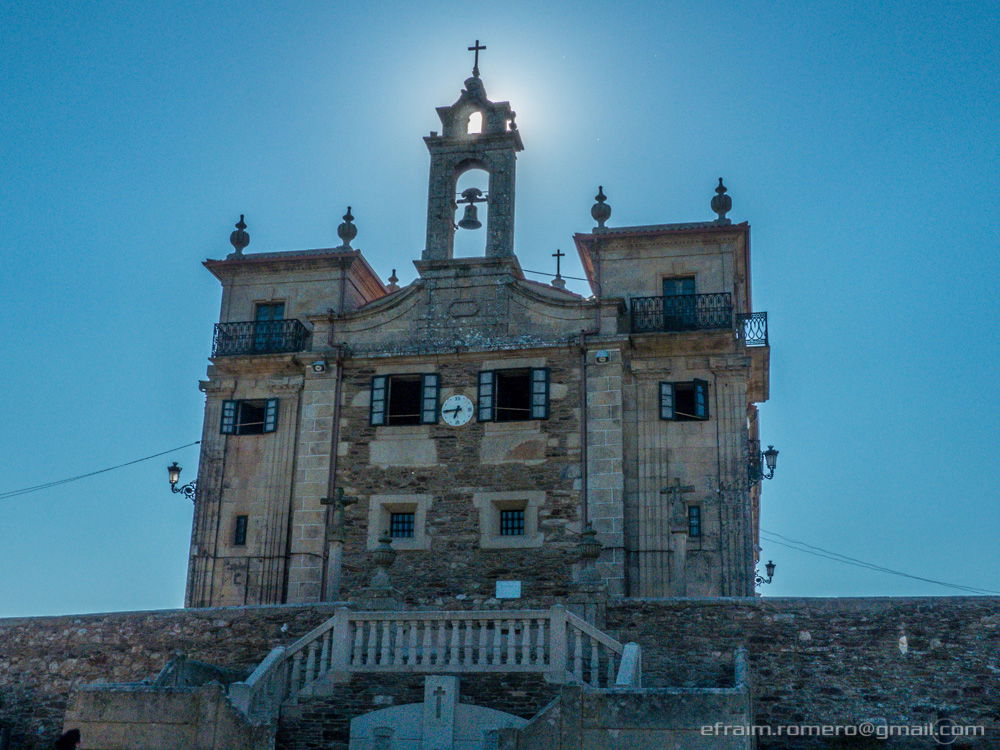 Santuario de Nuestra Señora de O Corpiño, por Efraim Romero Sacarrera