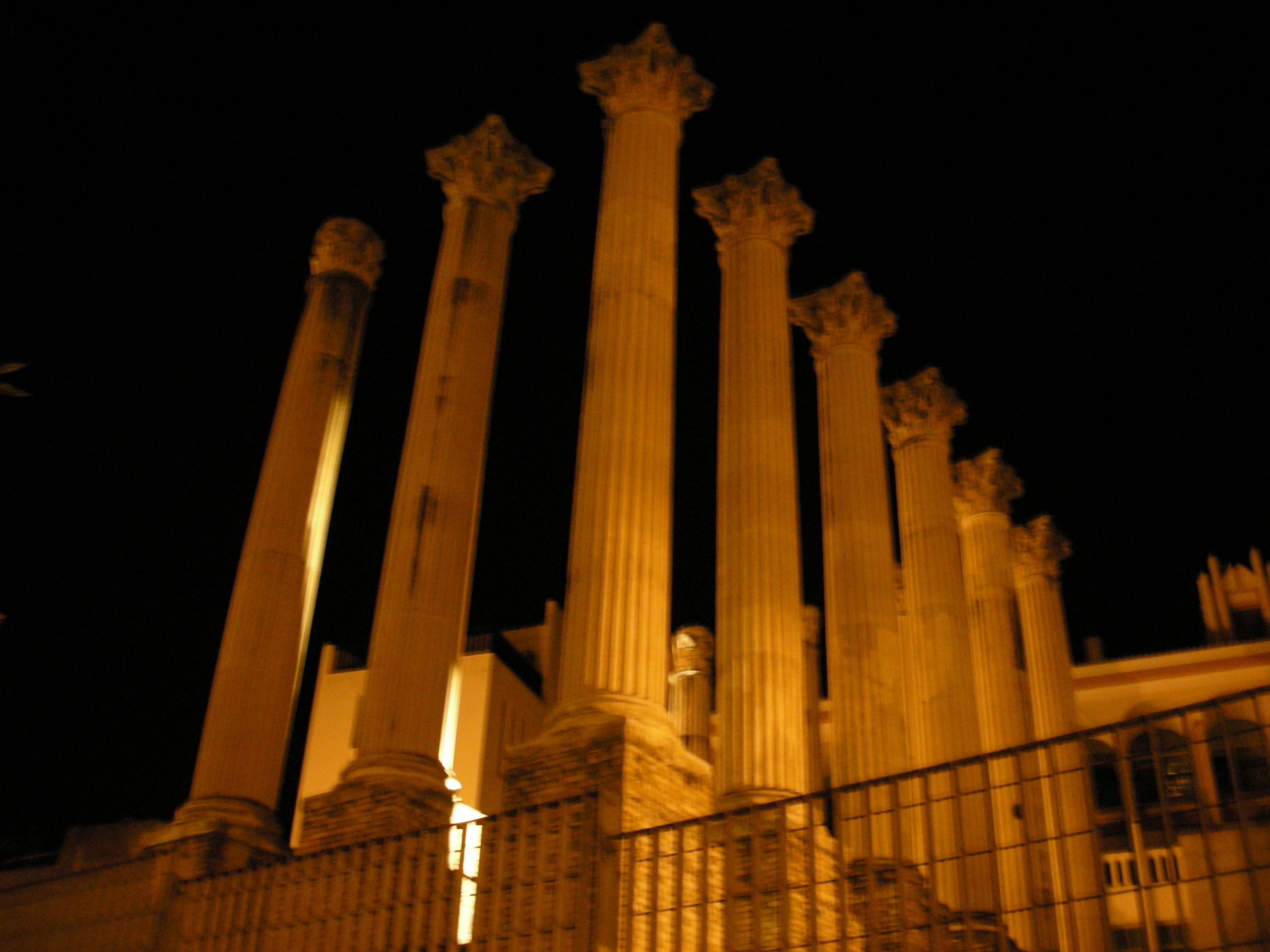 Ruinas del templo romano, por Maider