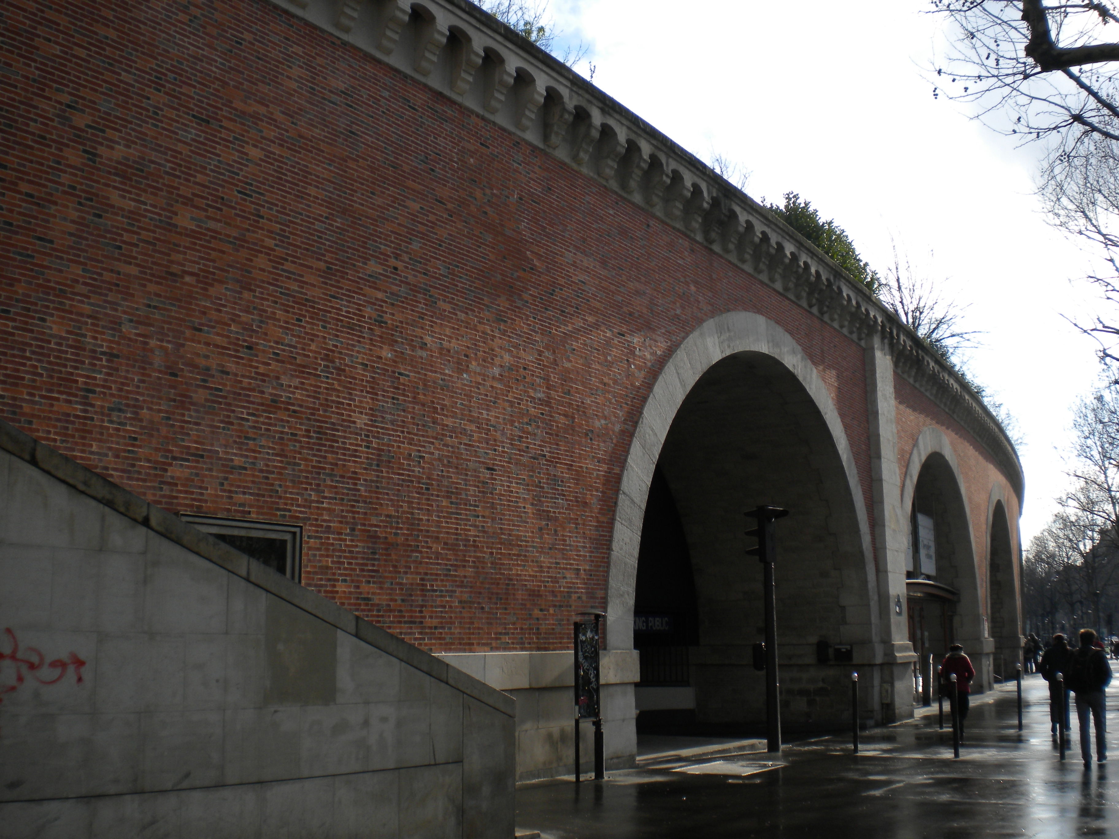 Viaducto de las artes, por Coline