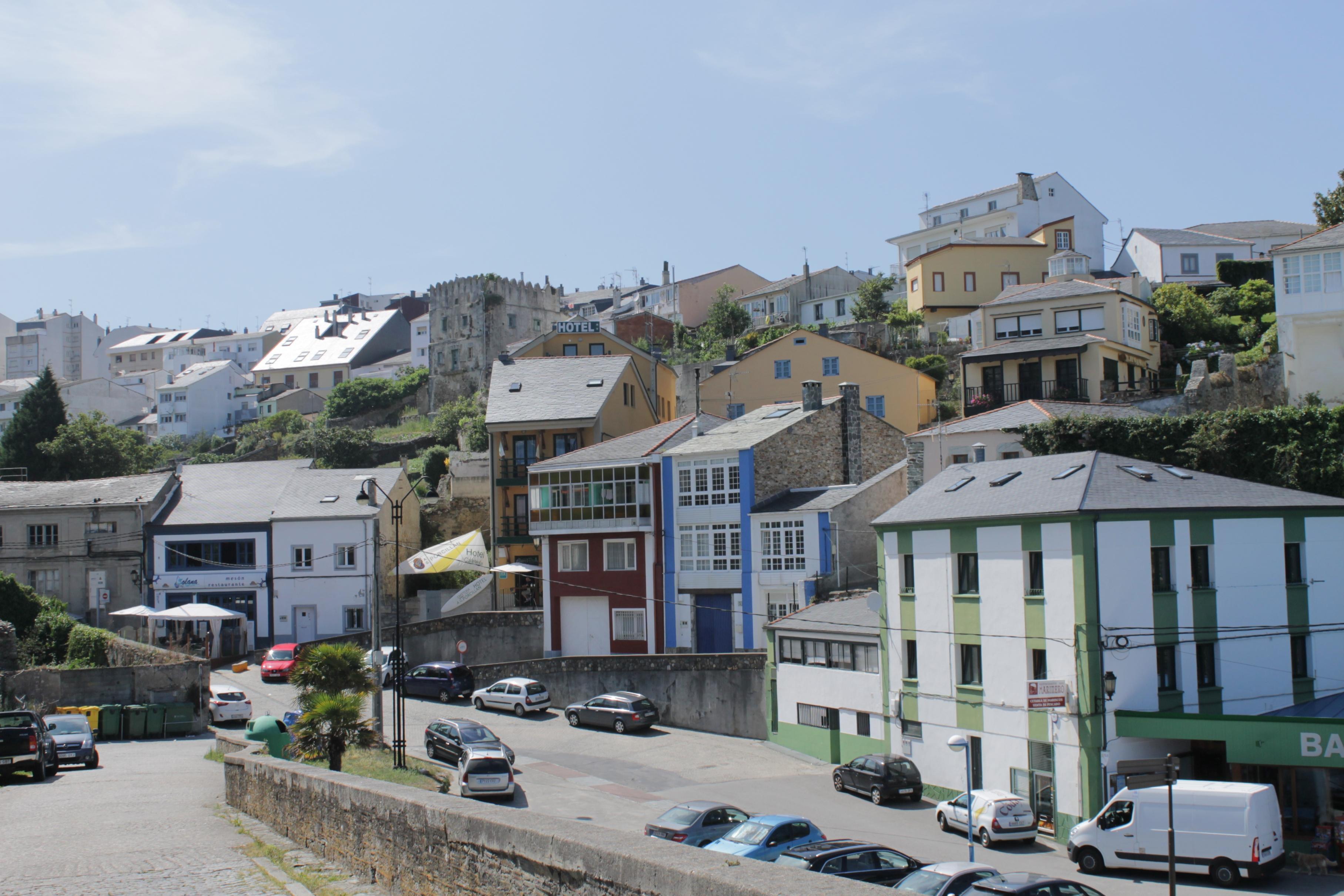 Calles en Ribadeo donde la historia y el encanto se encuentran