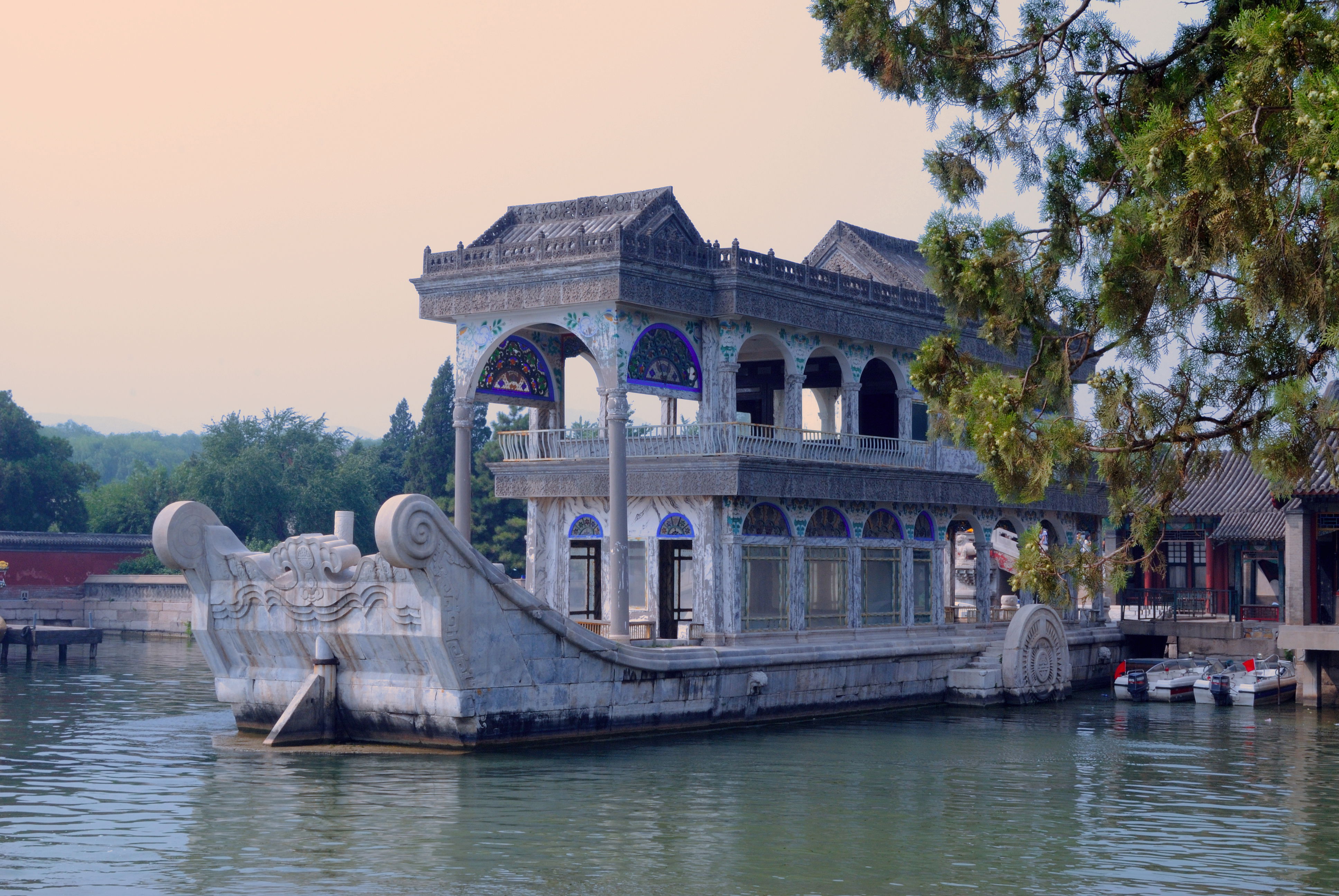 Barco de Mármol - Palacio de Verano, por IvanMF