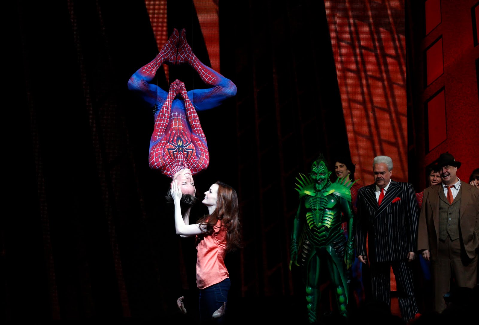 Broadway Spiderman, por Enrique Borja