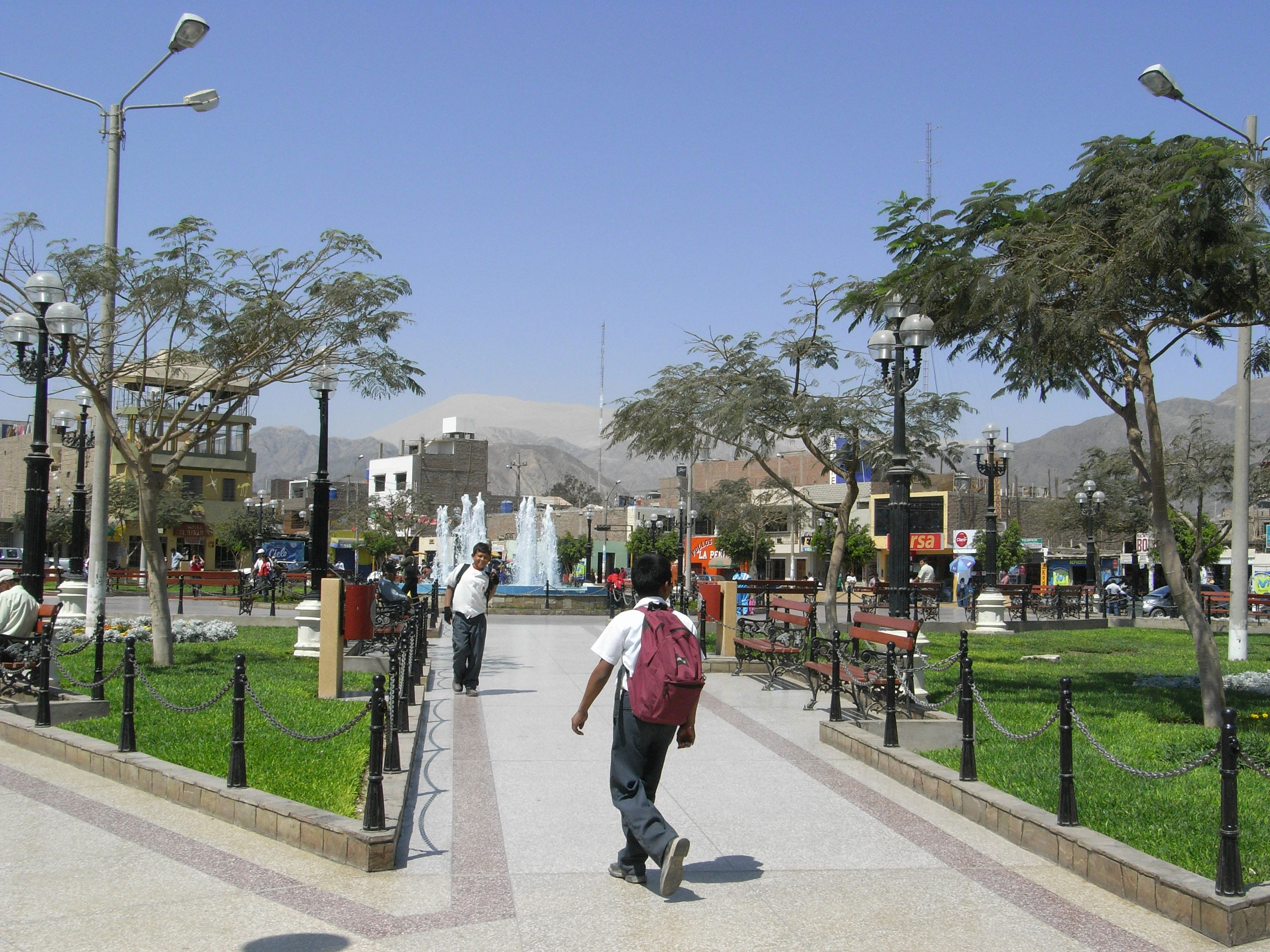 Plaza de Armas de Nazca, por Chloé Balaresque
