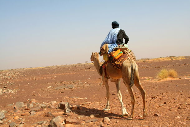 Beduinos de Adrar, por GERARD DECQ