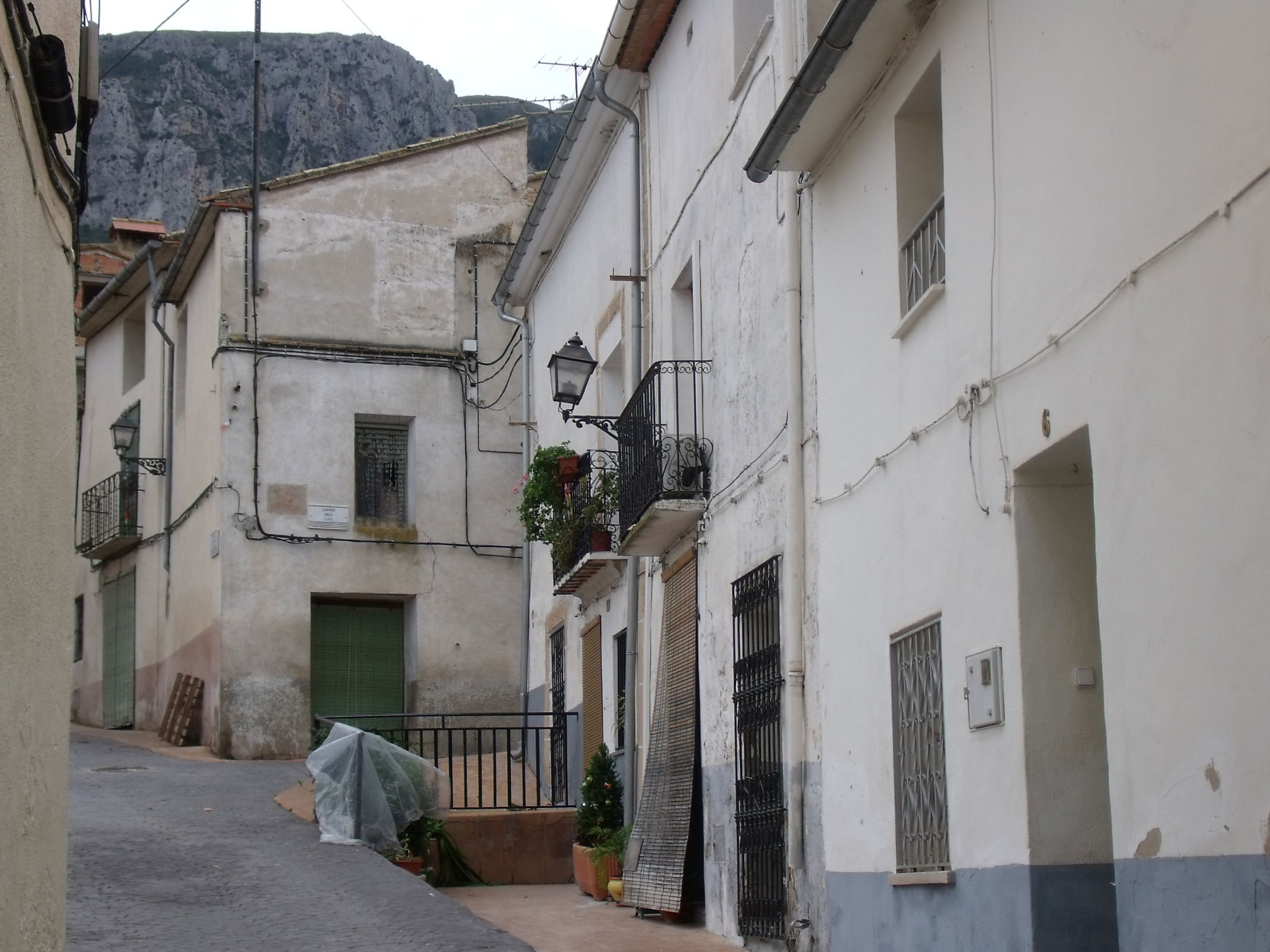 Pueblos de Planes que enamoran: descubre su esencia y encanto