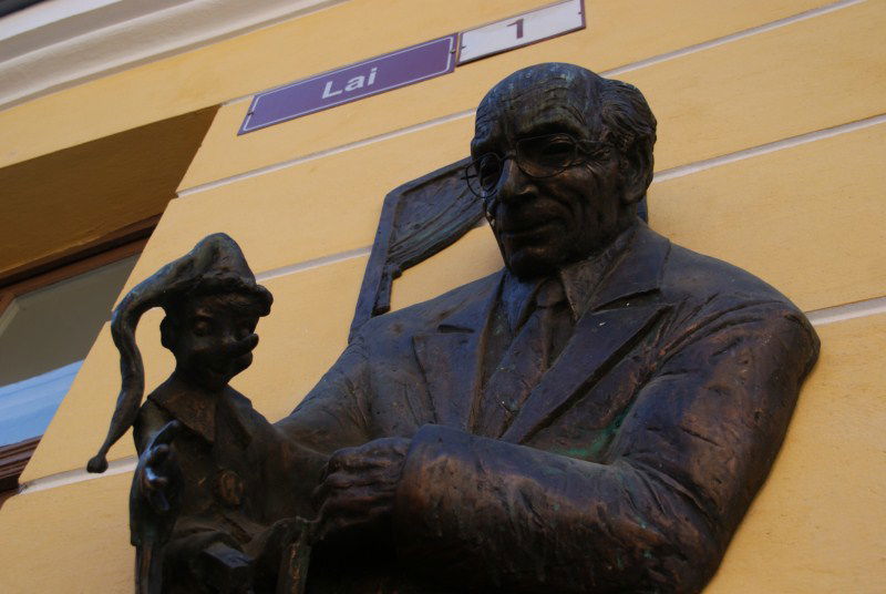 Estatua de Ferdinand Veike, por Antoine D'Audigier