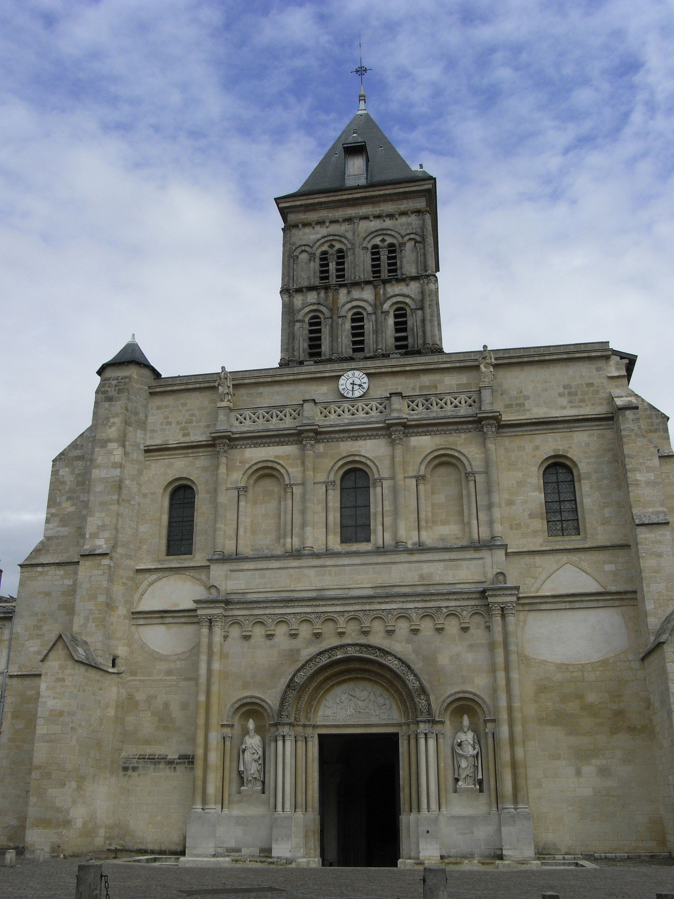 Basilique Saint Seurin in Bordeaux 4 reviews and 8 photos