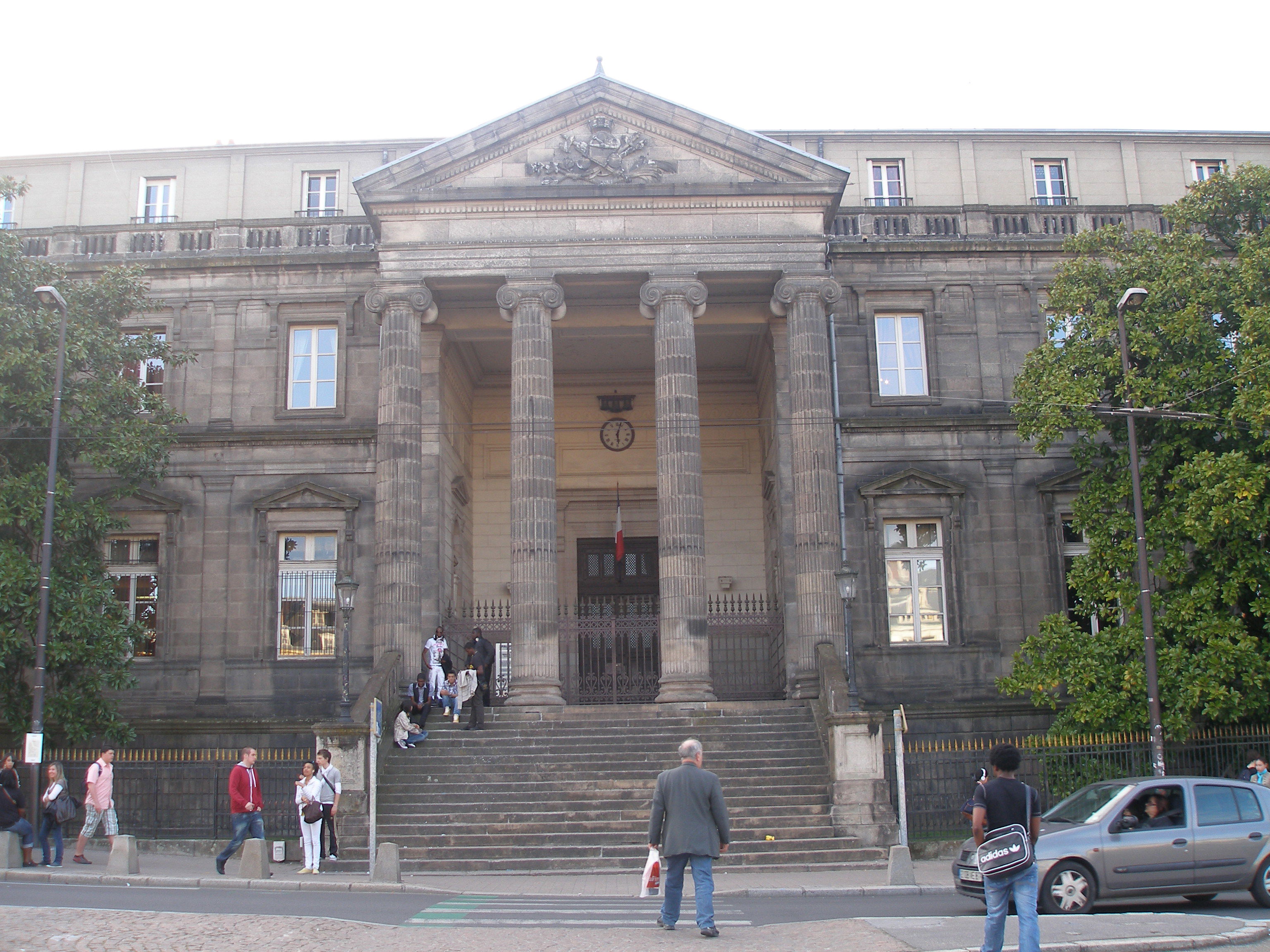 Place du Tribunal, por Antoine Renon