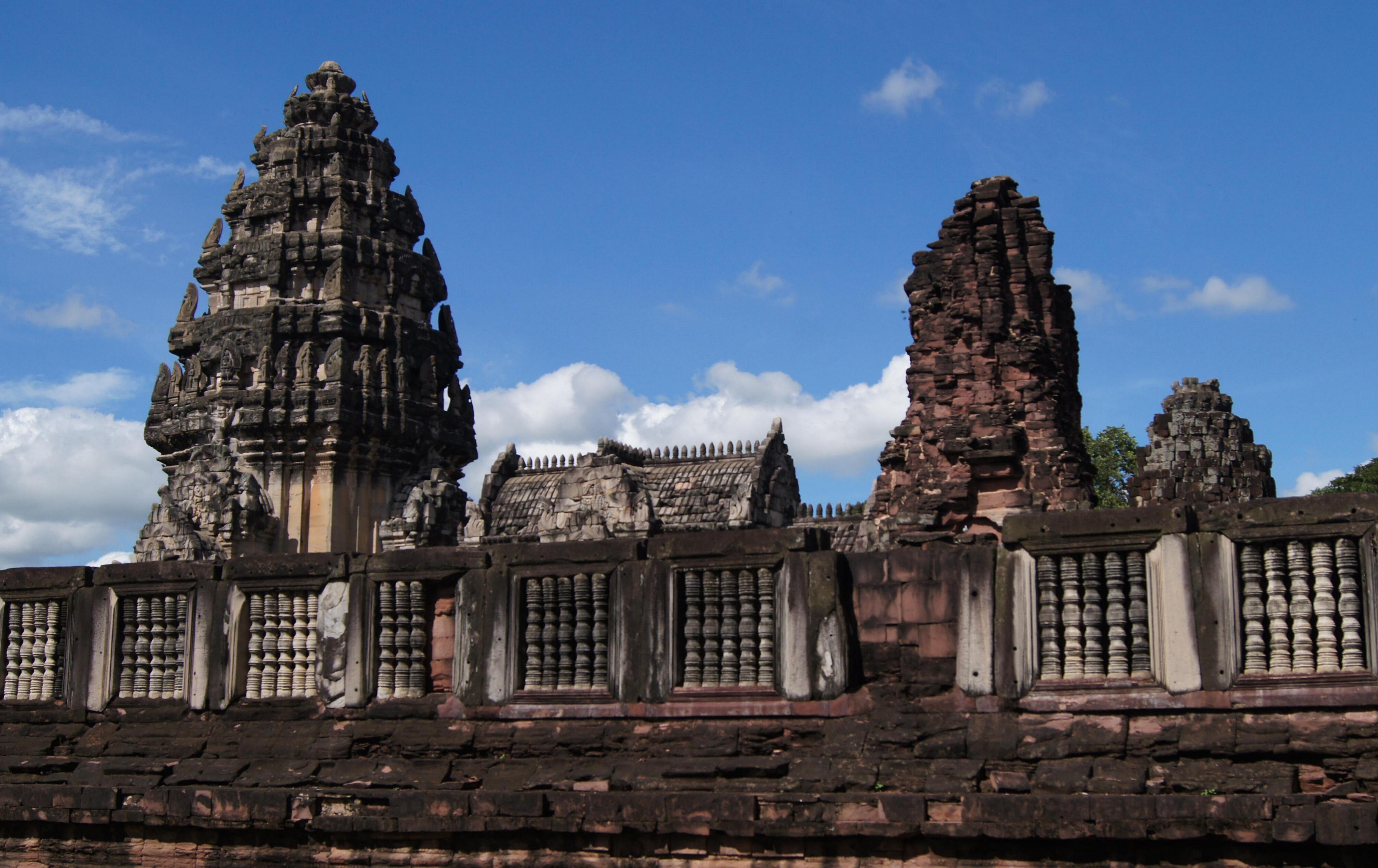 Templo Khmer en Phimai, por KORN