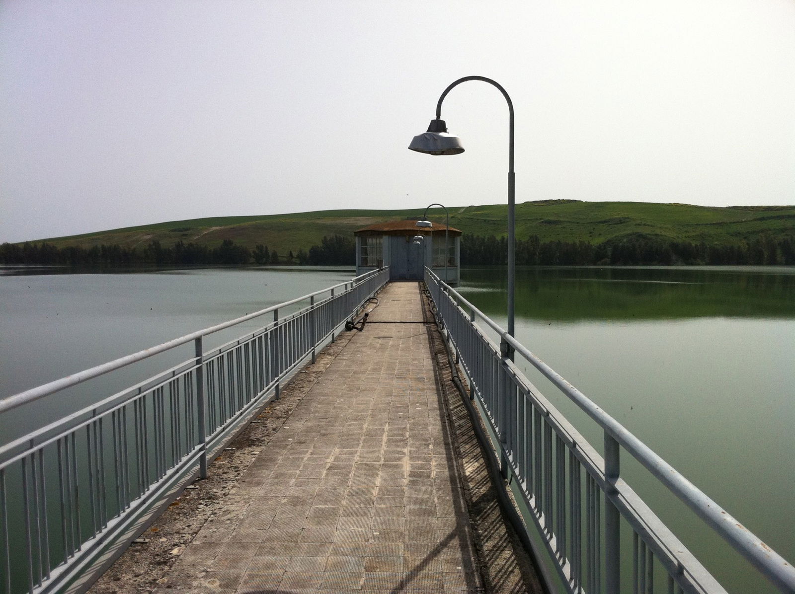 Embalse Torre Del Aguila, por luis gonzalez