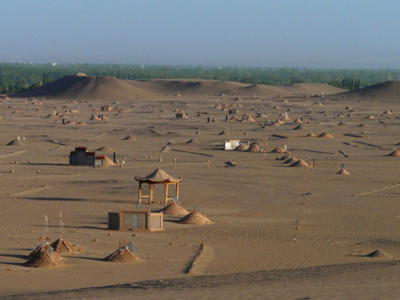 Cementerio Budista de Dunhuang, por Yola