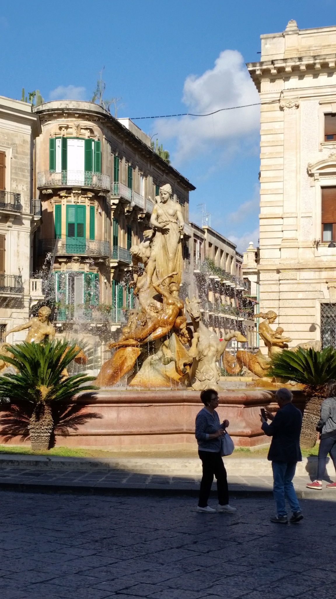 Fontaine d'Artémis, por Jonathan Pittarello