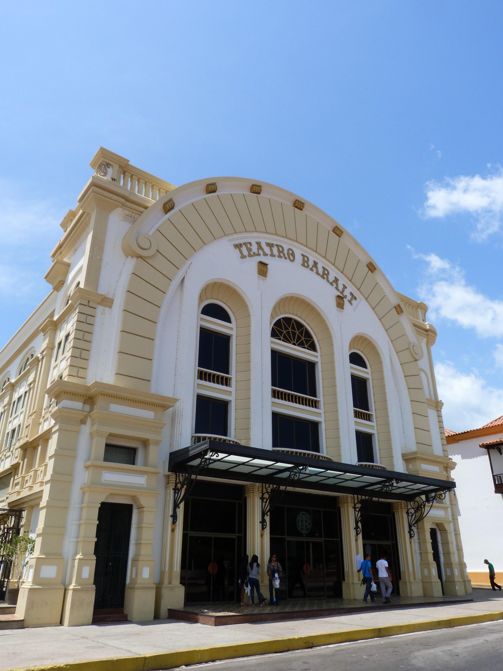 Teatro Baralt, por Mochilero en Europa