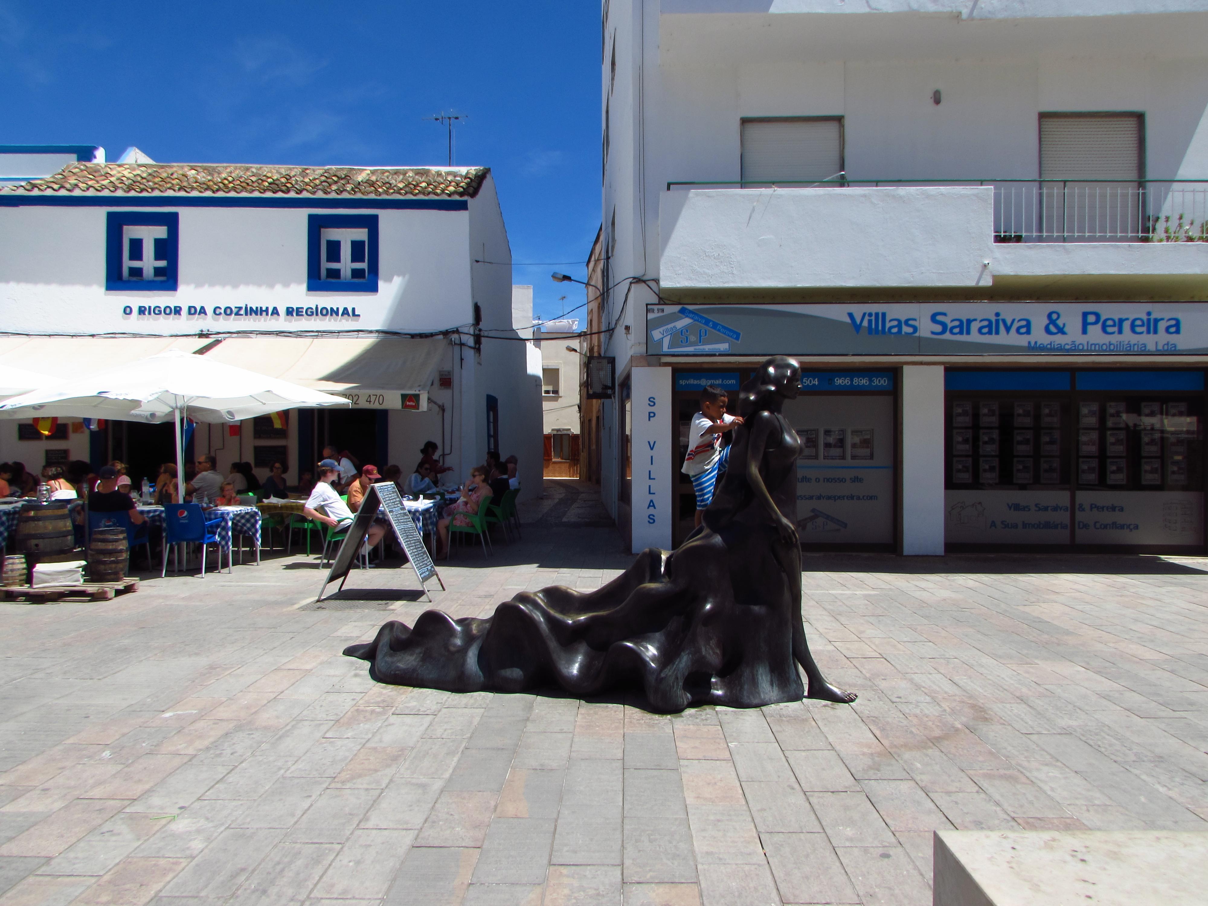 Plaza Patrão Joaquim Lopes, por Helena Compadre