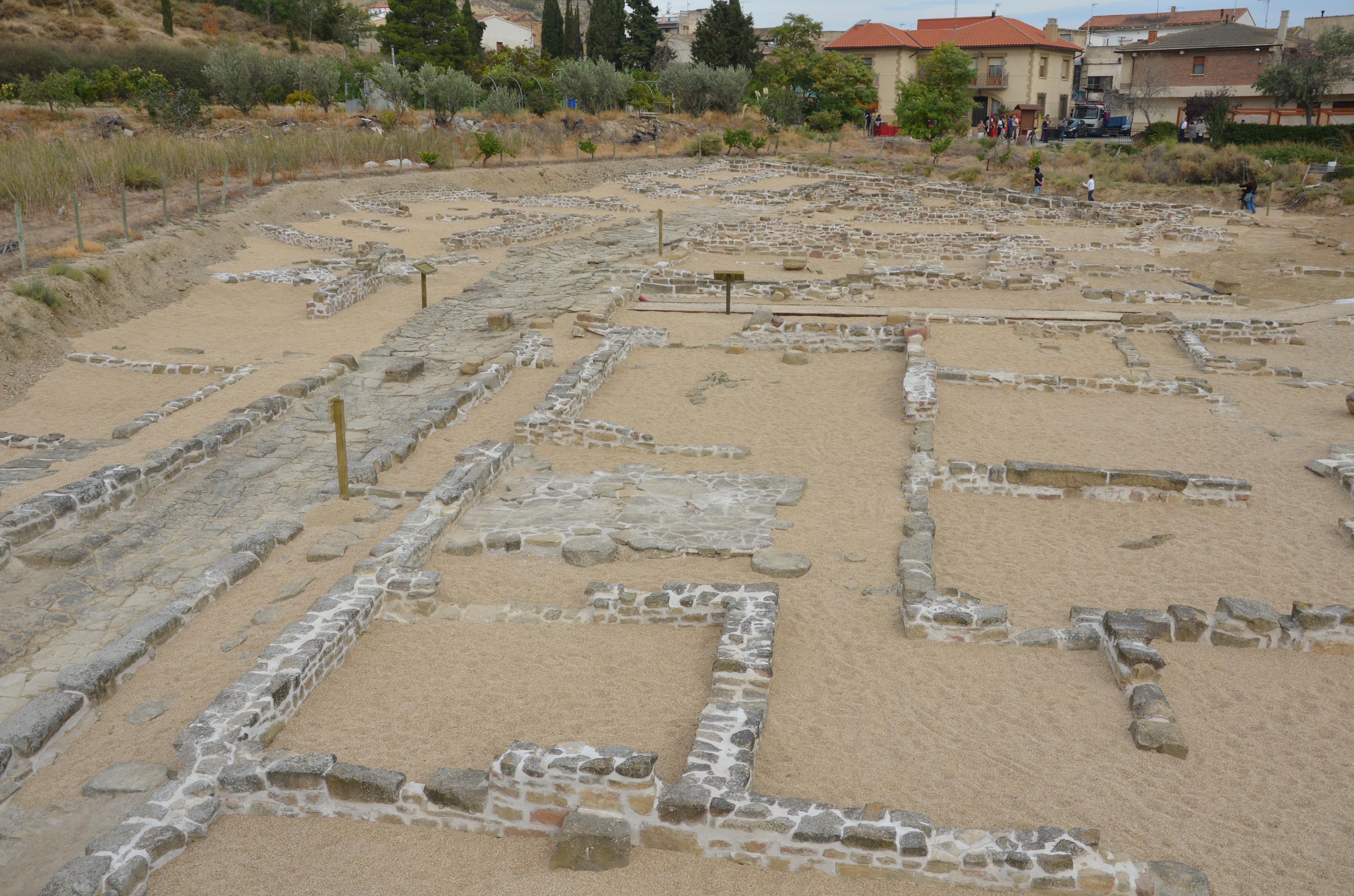 Ruinas en Navarra: tesoros ocultos de la historia y el tiempo