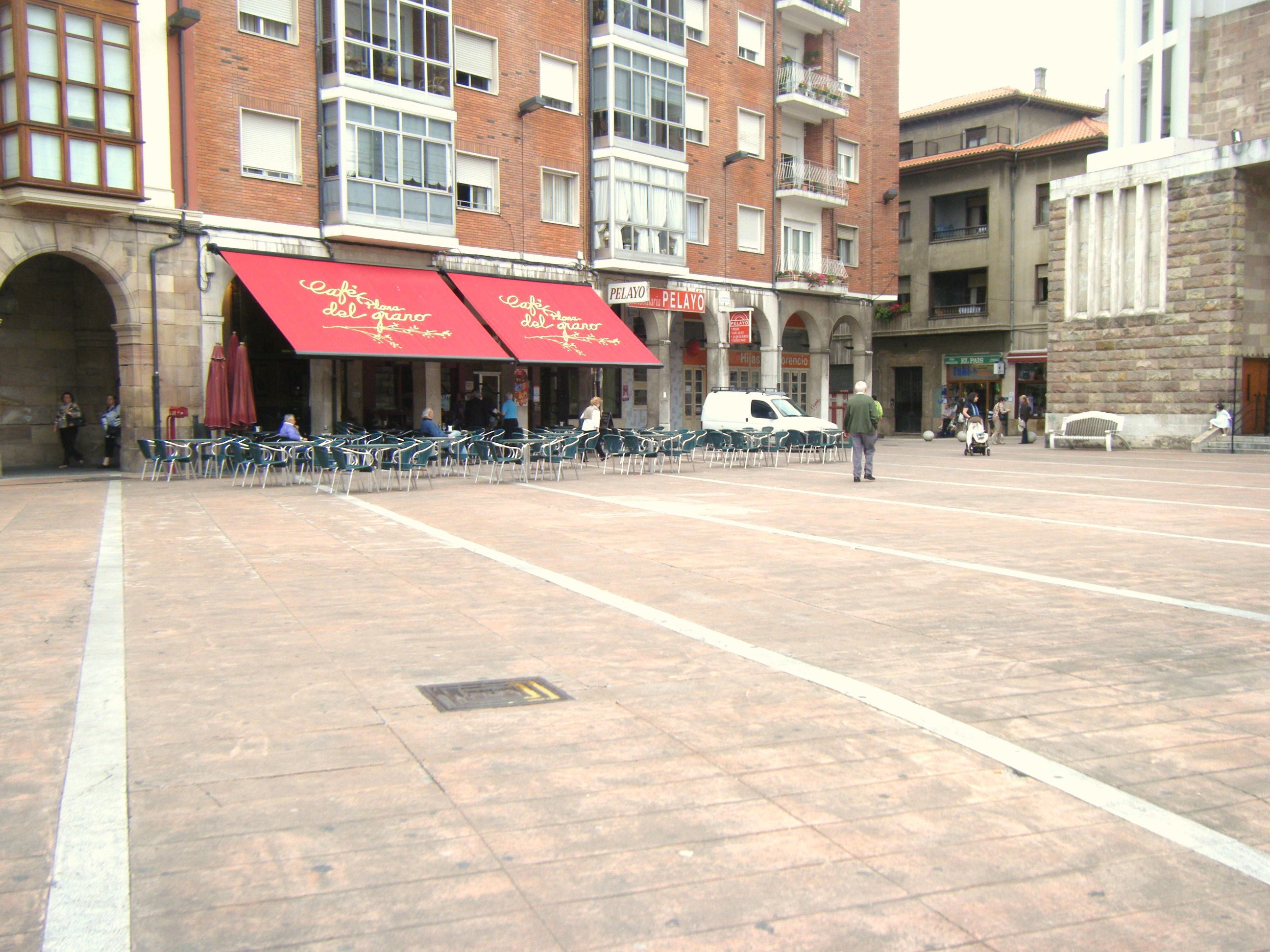 Plaza de Baldomero Iglesias o Plaza del Grano, por Yoli ChamBa