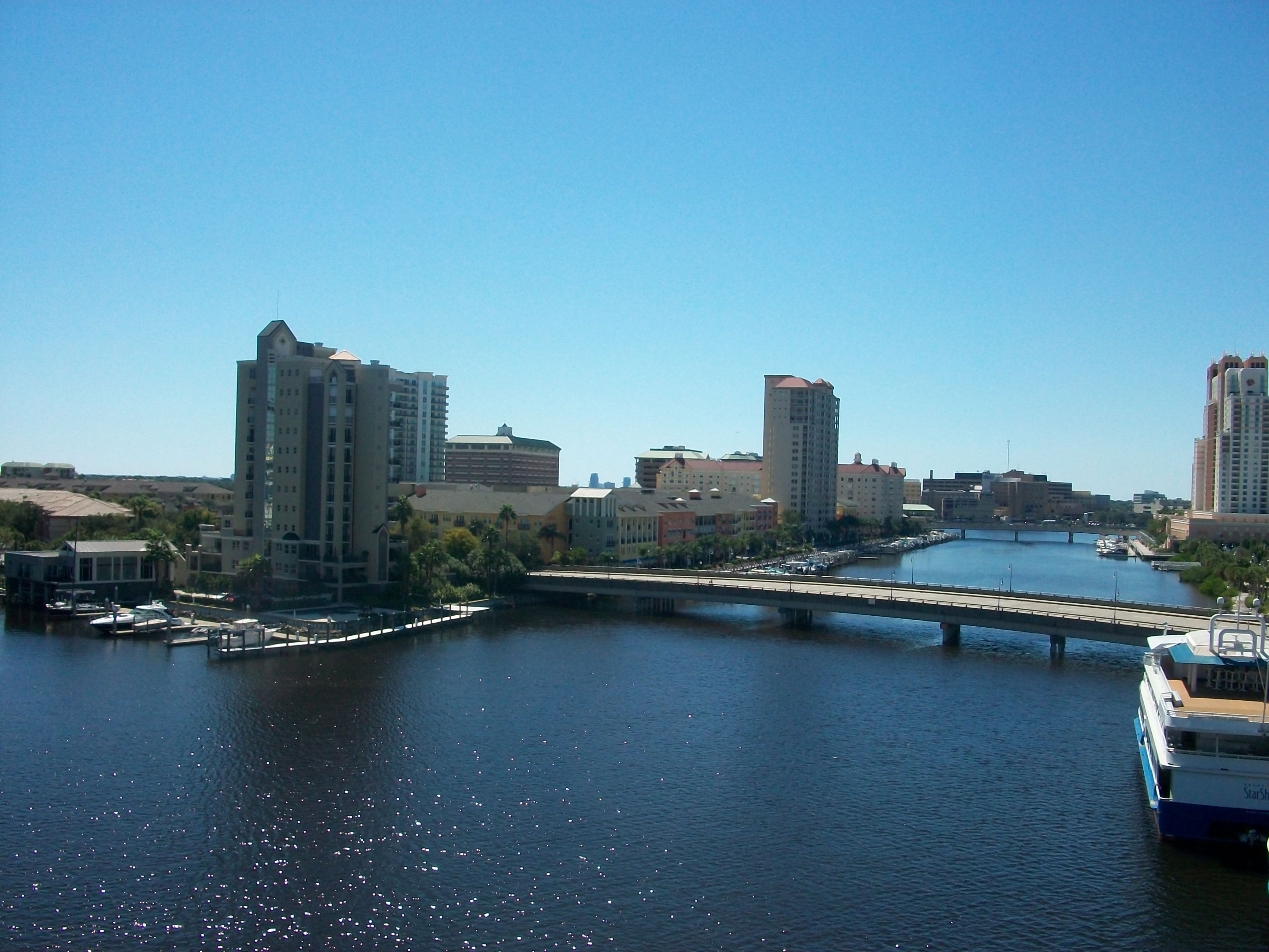 Descubre los puertos en Florida que hacen brillar su costa