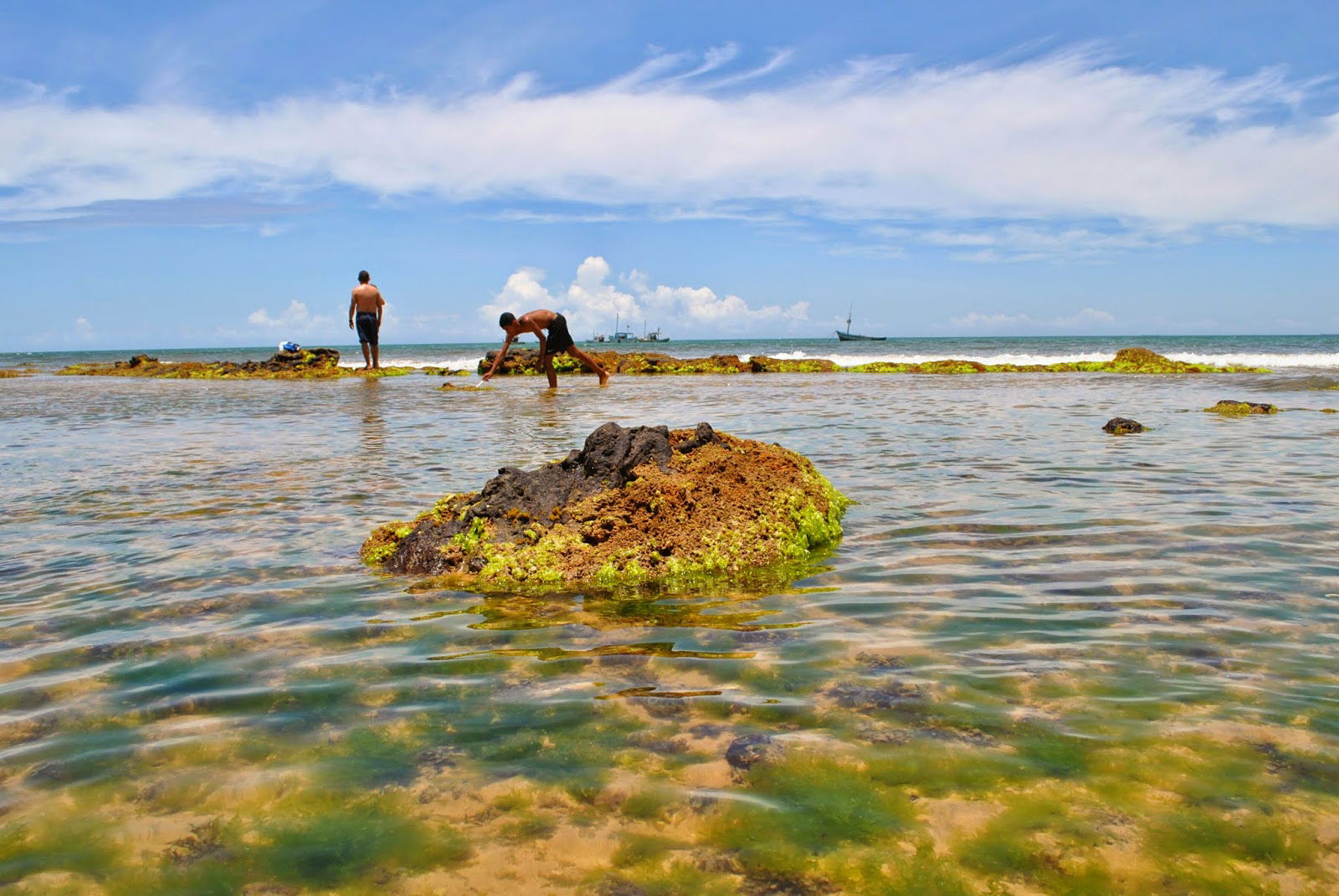 Praia de Manguinhos, por Mauricio Saraiva