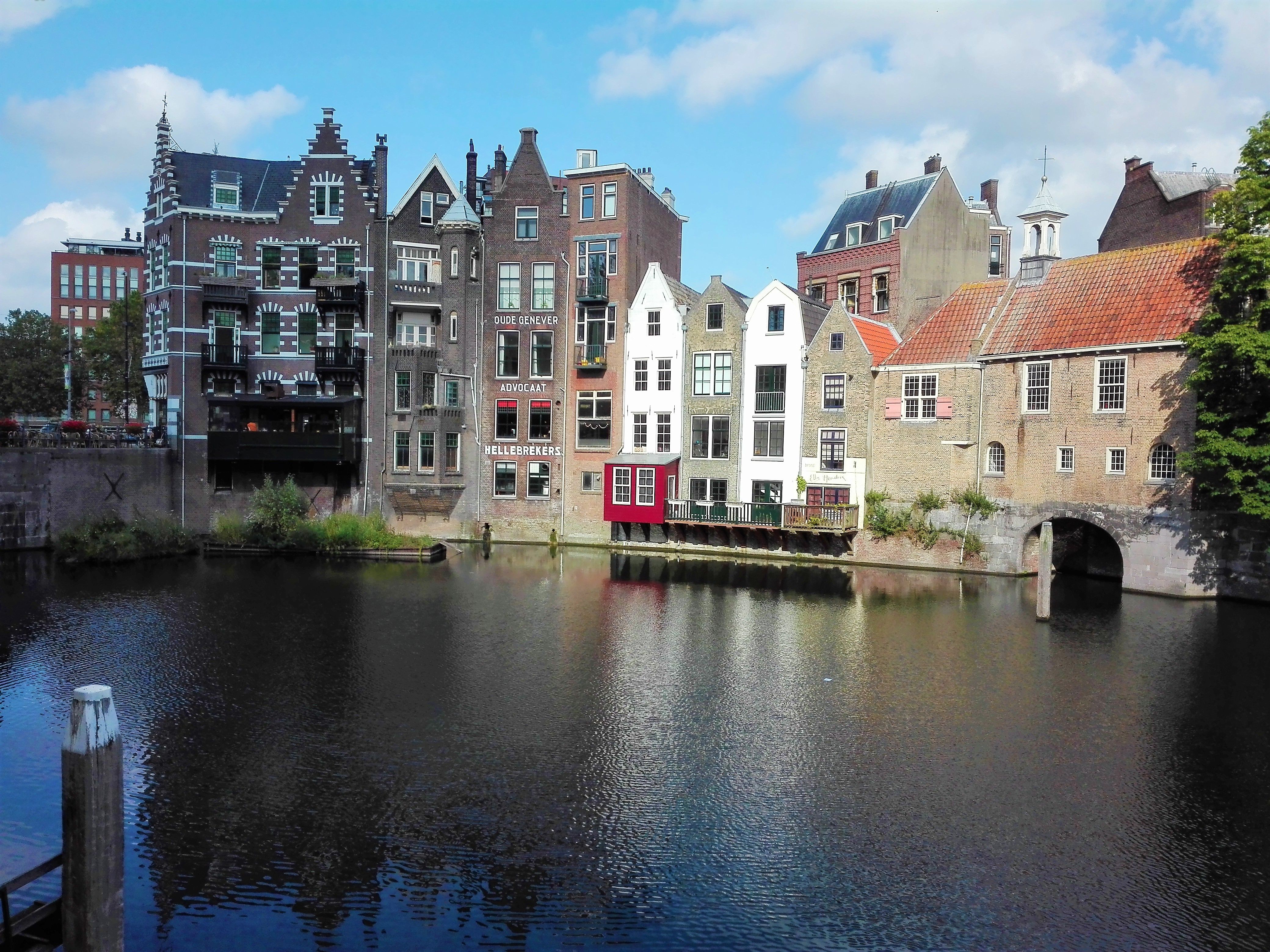 Descubre los fascinantes puertos de Holanda y su historia marítima