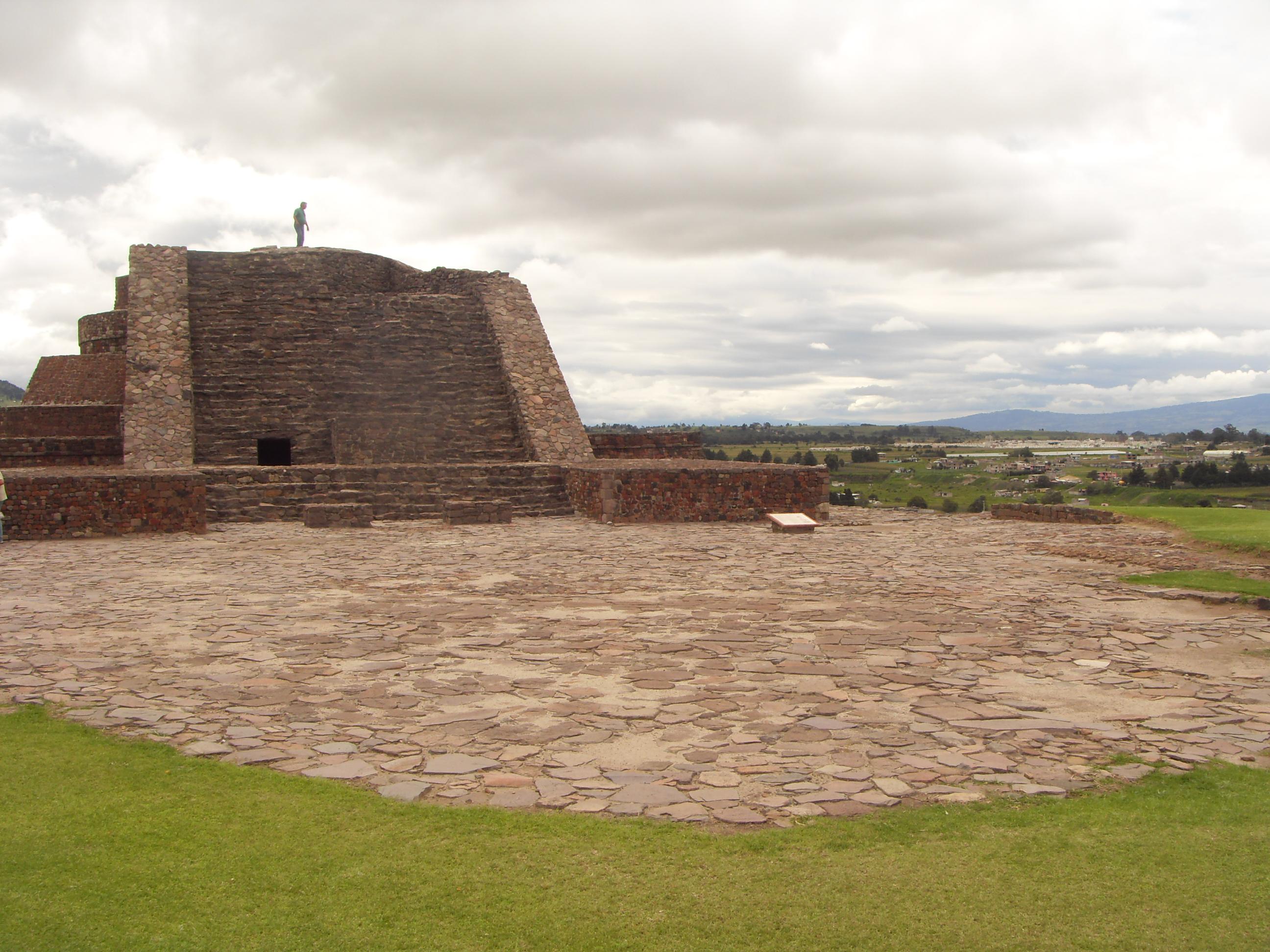 Ruinas de Calixtlahuaca, por Rafael Blando