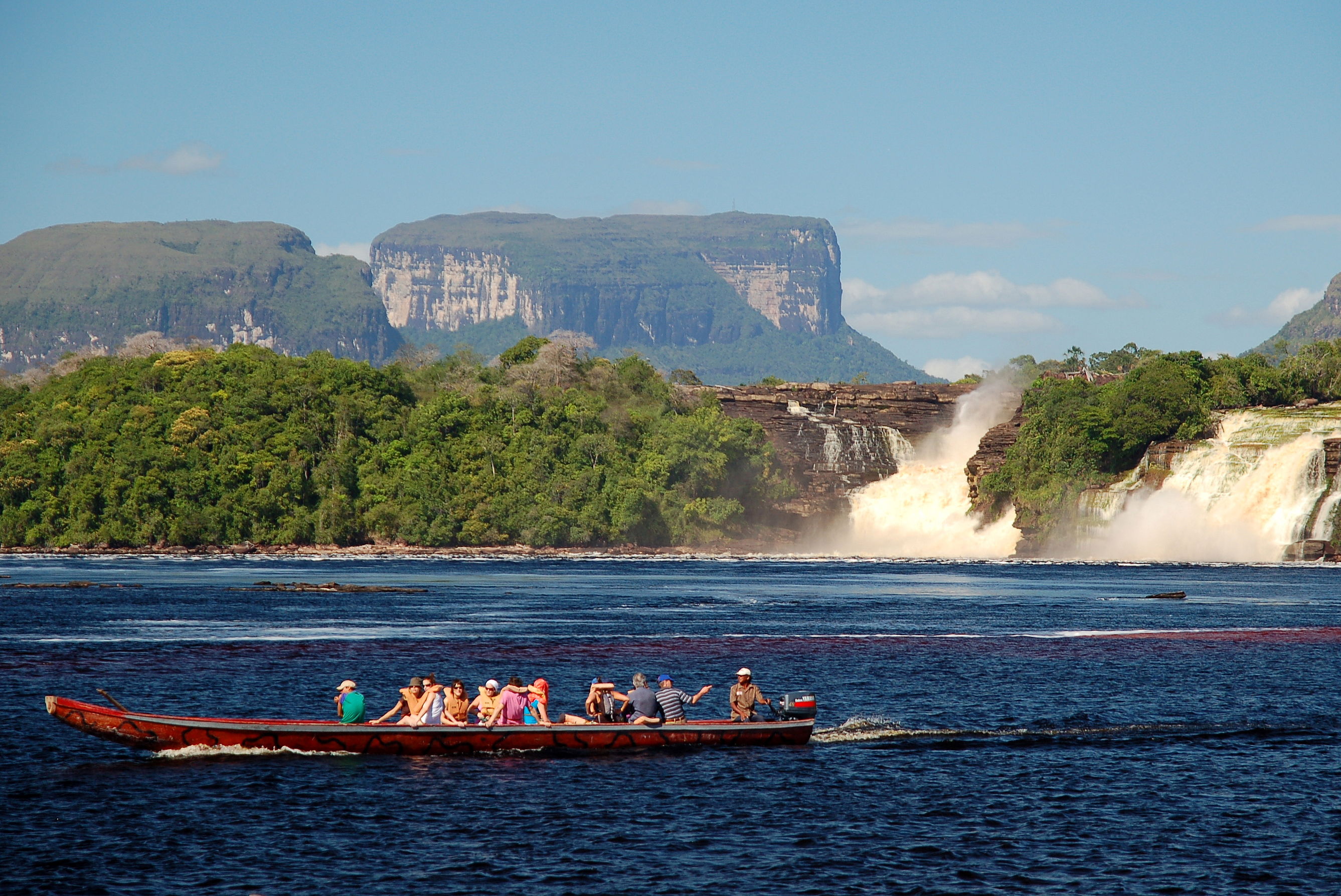 Laguna de Canaima, por naxos