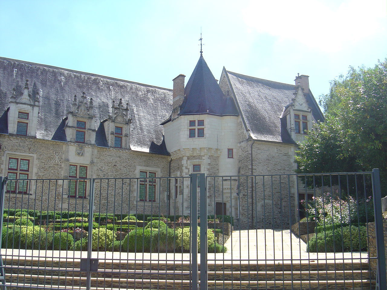 Hôtel des Pénitentes, Angers, Francia, por Mariposa Española