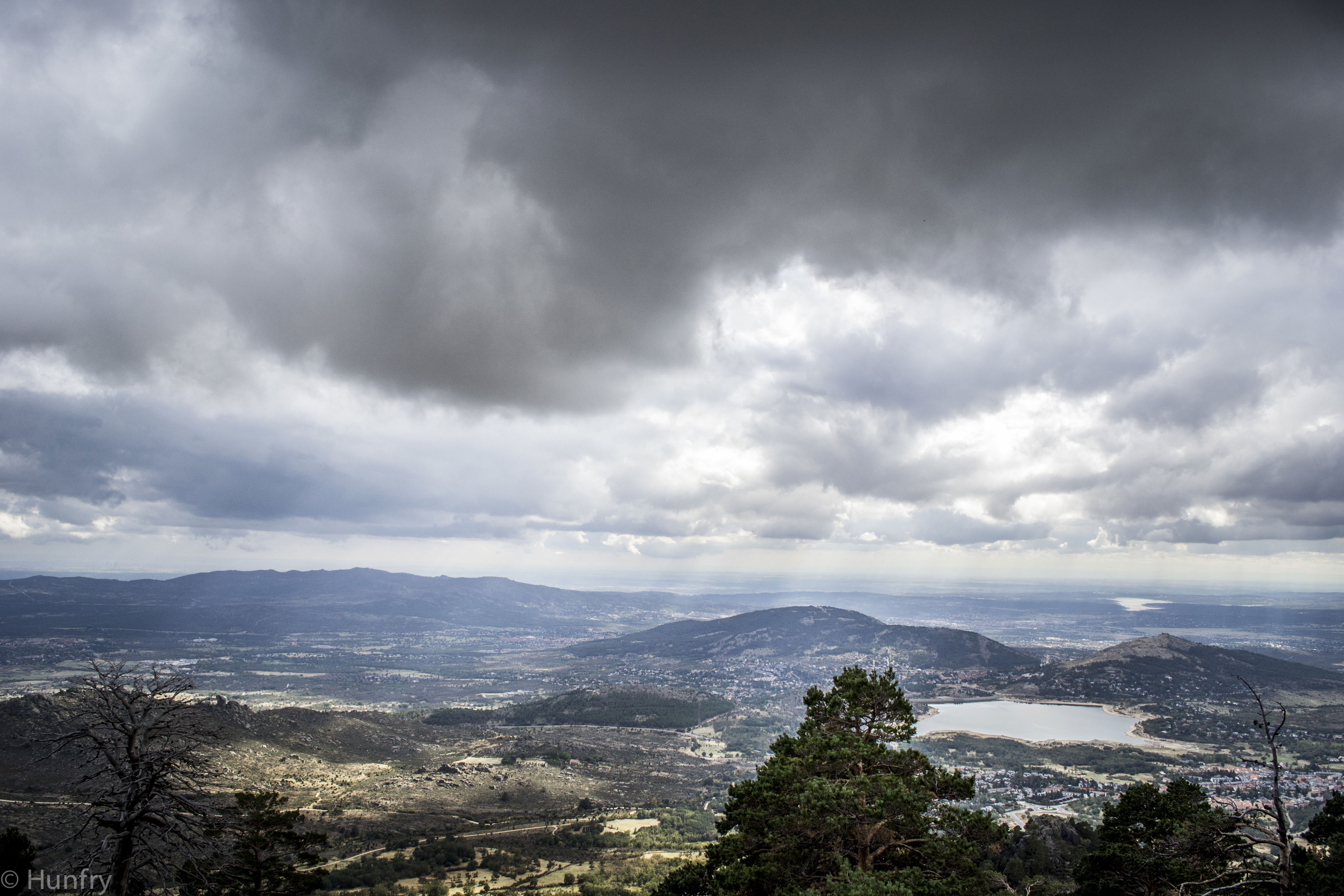 Senderismo en Navacerrada: rutas imprescindibles para explorar la sierra