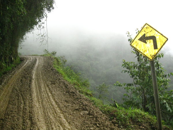 Camino de la Muerte, por Roland Flutet