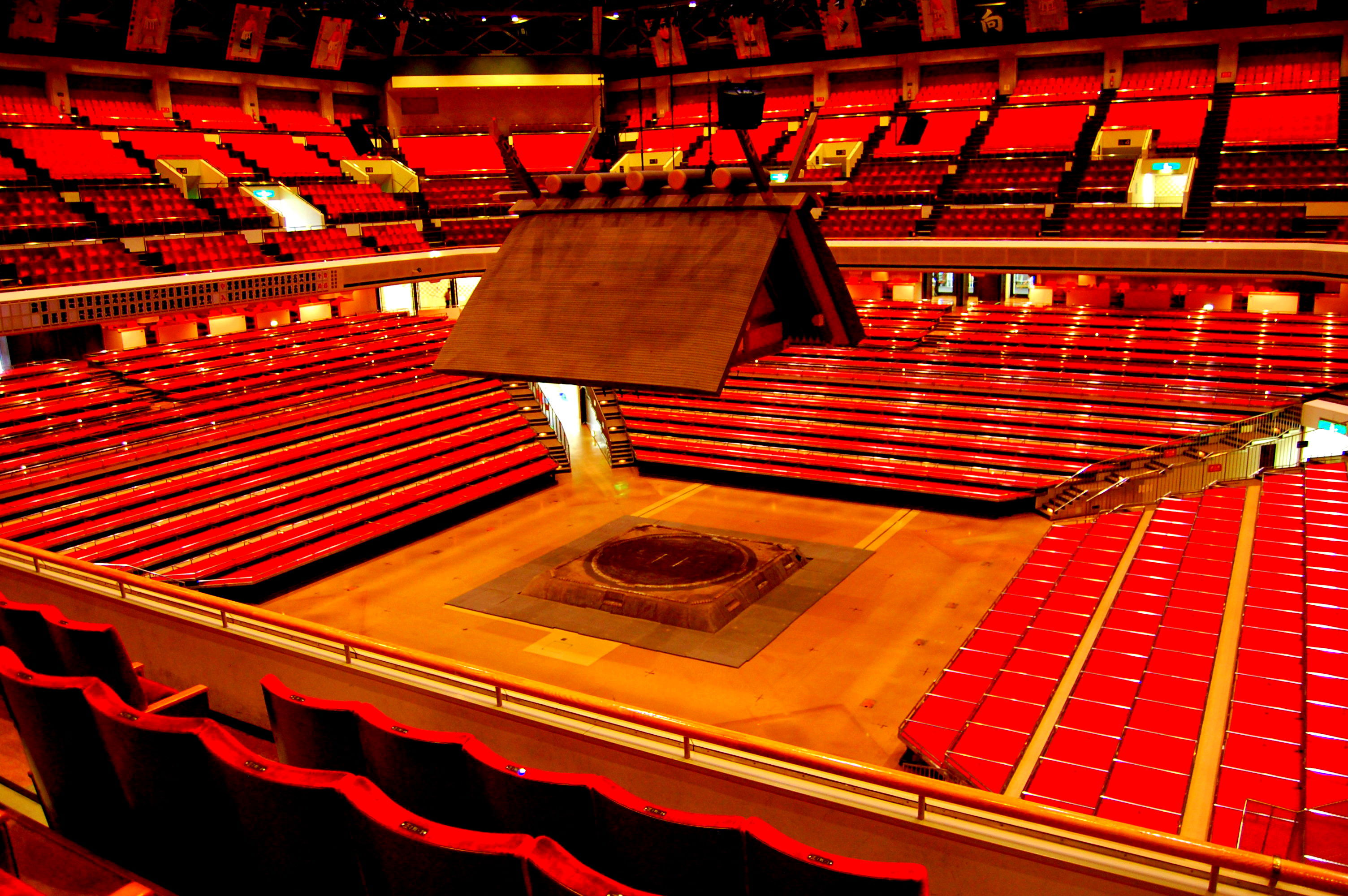 Estadio de Sumo Ryoguko Kokugikan, por M.