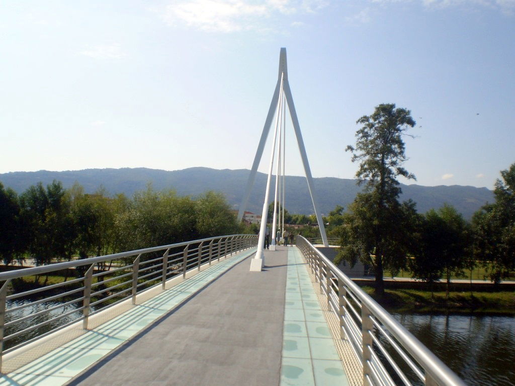 Puente atirantado del Támega, por Lala
