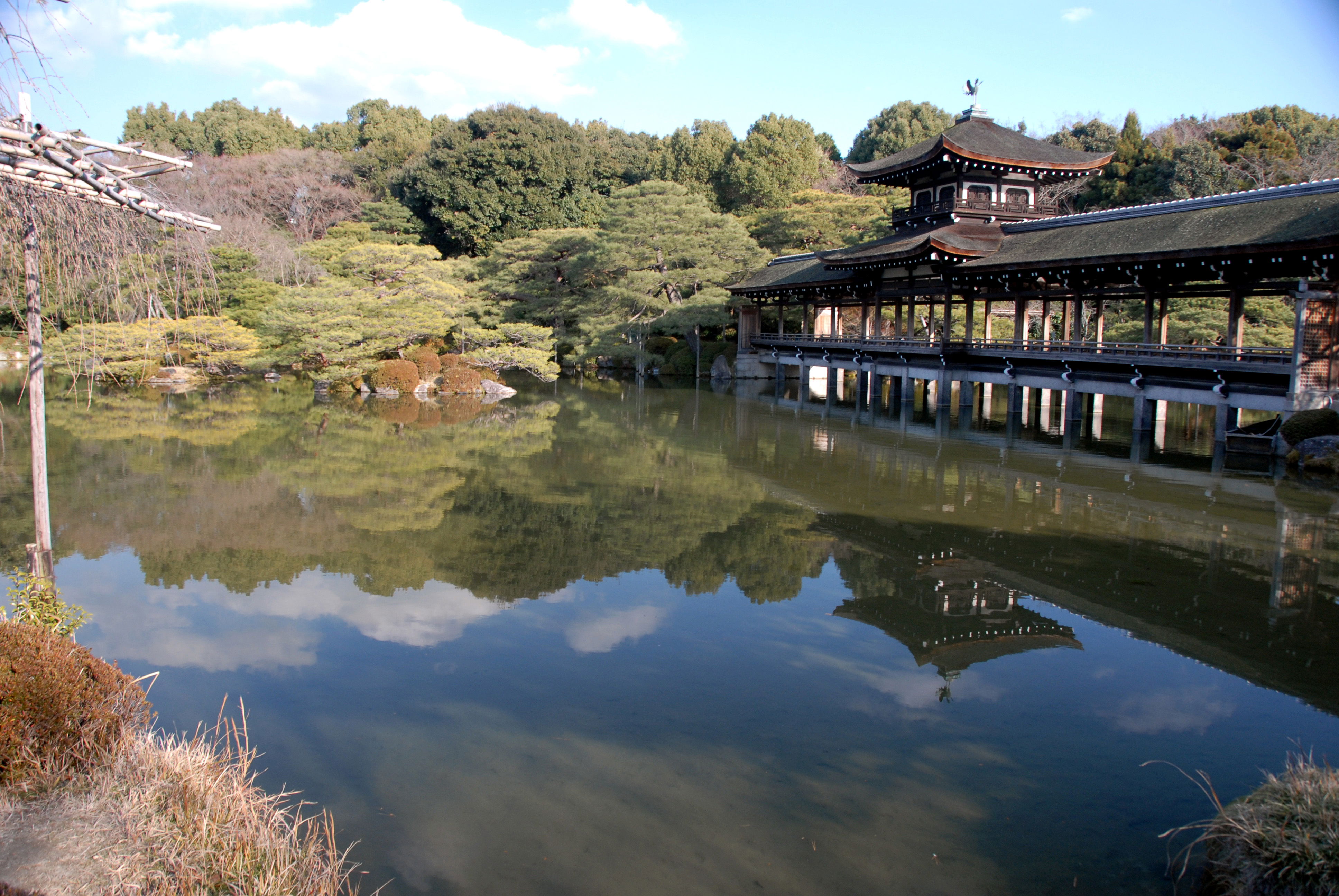 Puente Taihei-Kaku, Kyoto, Japón, por giuseppe civica