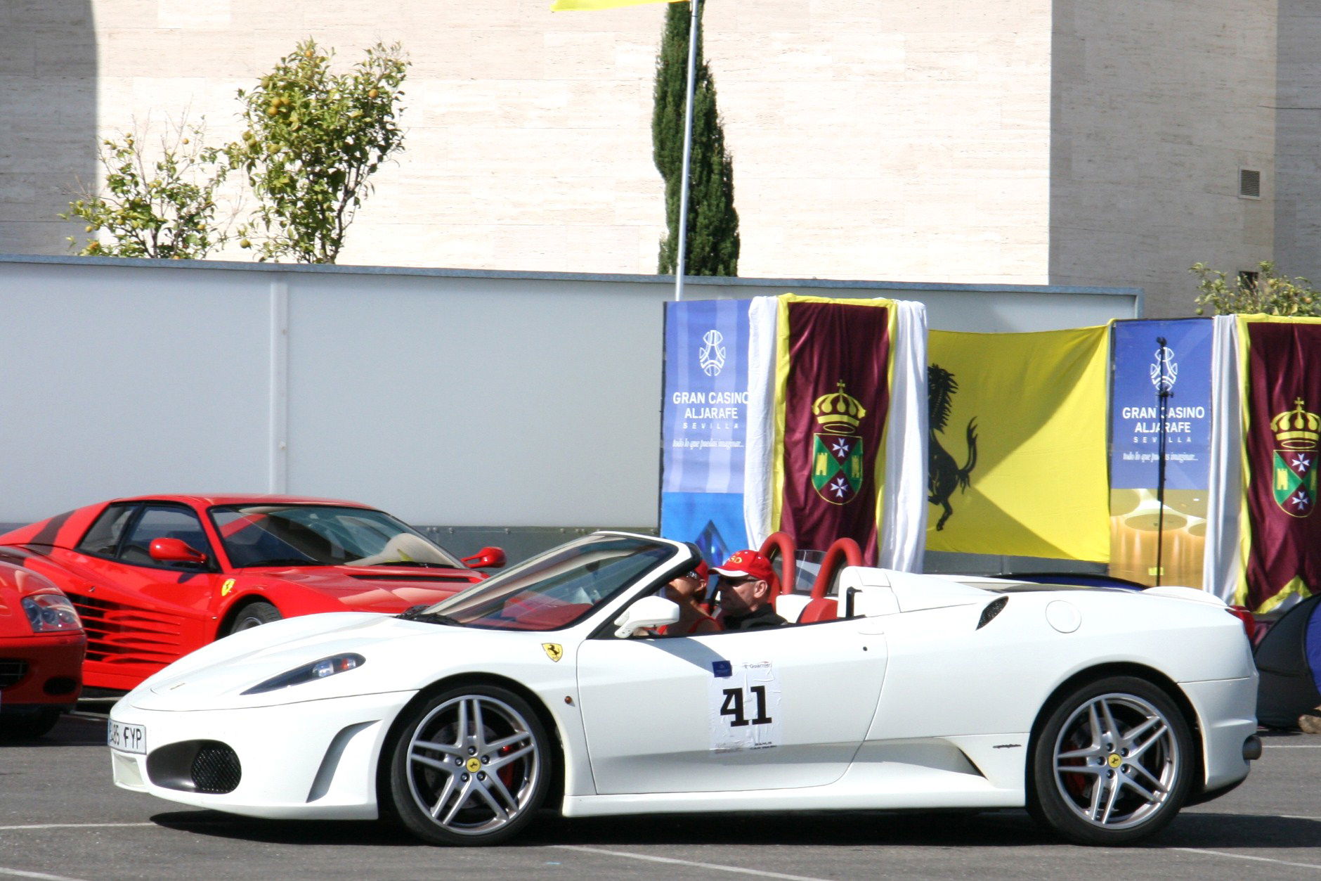 Ferrari en Gran Casino Aljarafe, por Antonio Miguel Estévez Estévez