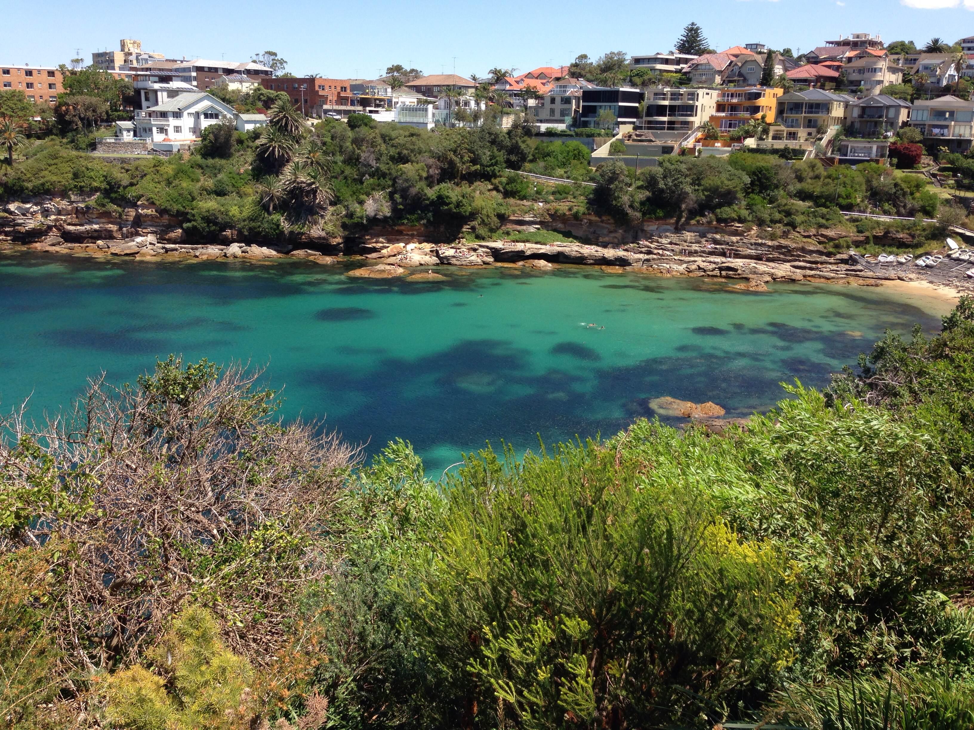 Gordon's Bay and Cliffbrook, por Gonzalo Moreno