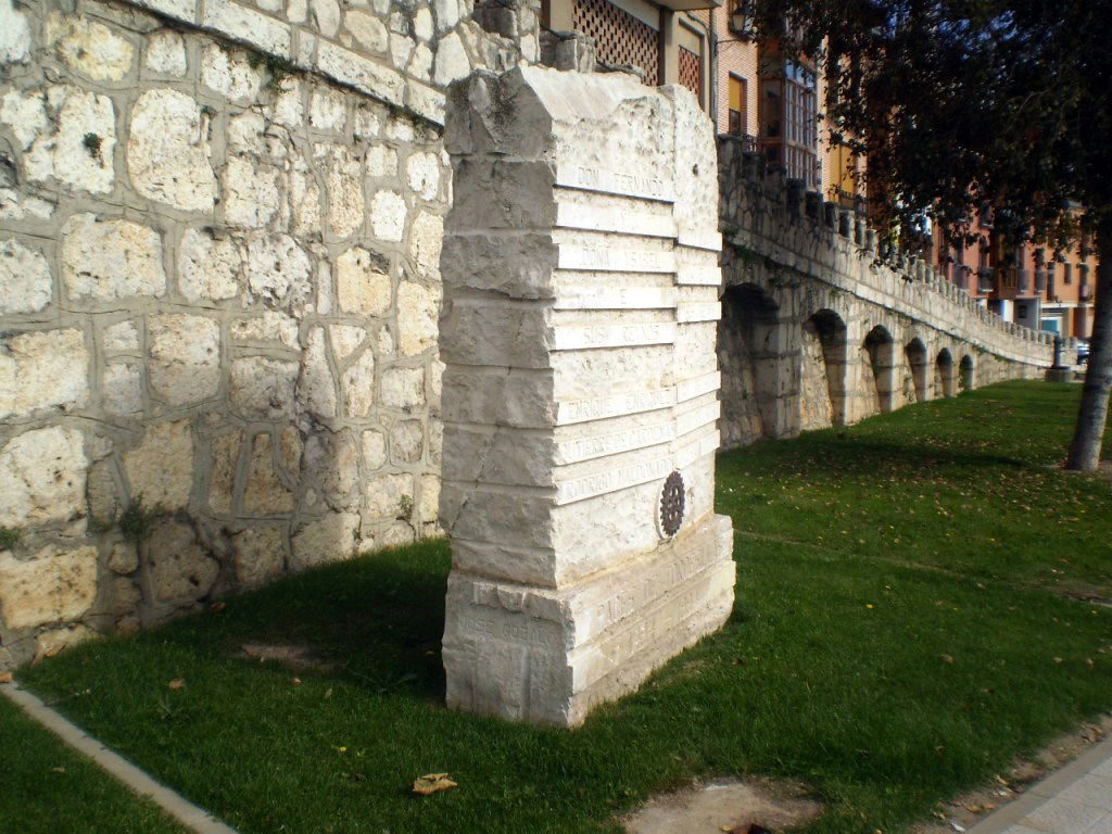 Monumento a las Paces de Tordesillas, por Lala