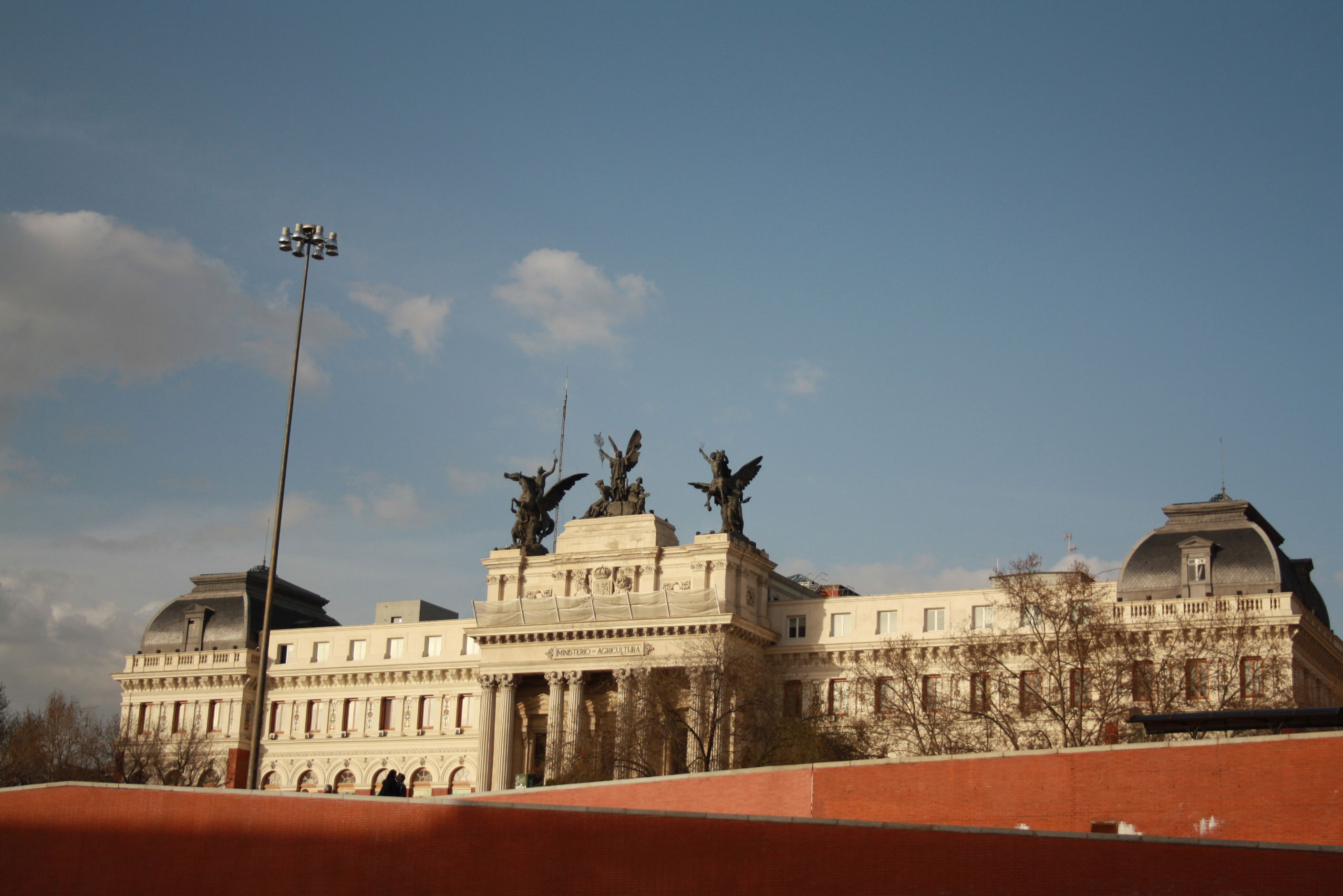 Ministerio De Agricultura, por Alisa Kolobova