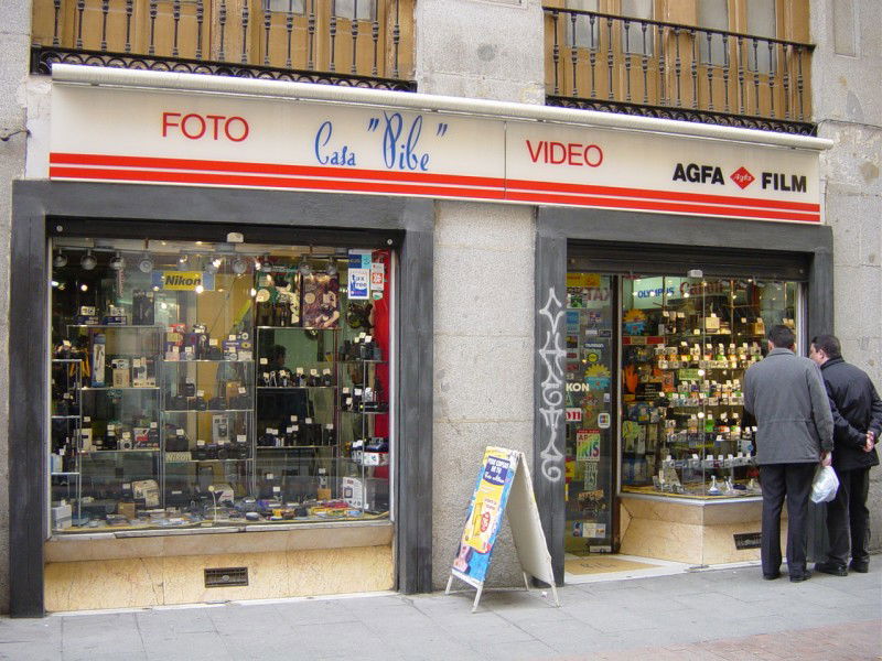 Calle de la Bolsa, por Reconquista
