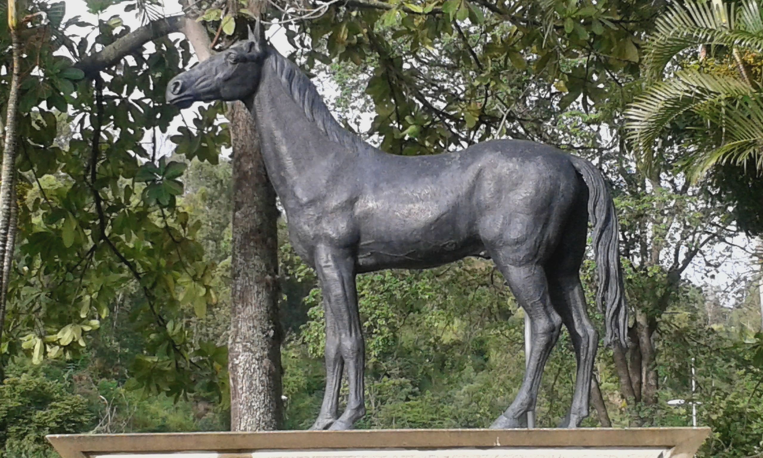 Estatua de Burlesco, por Pedro Javier Arriaga Aguirre