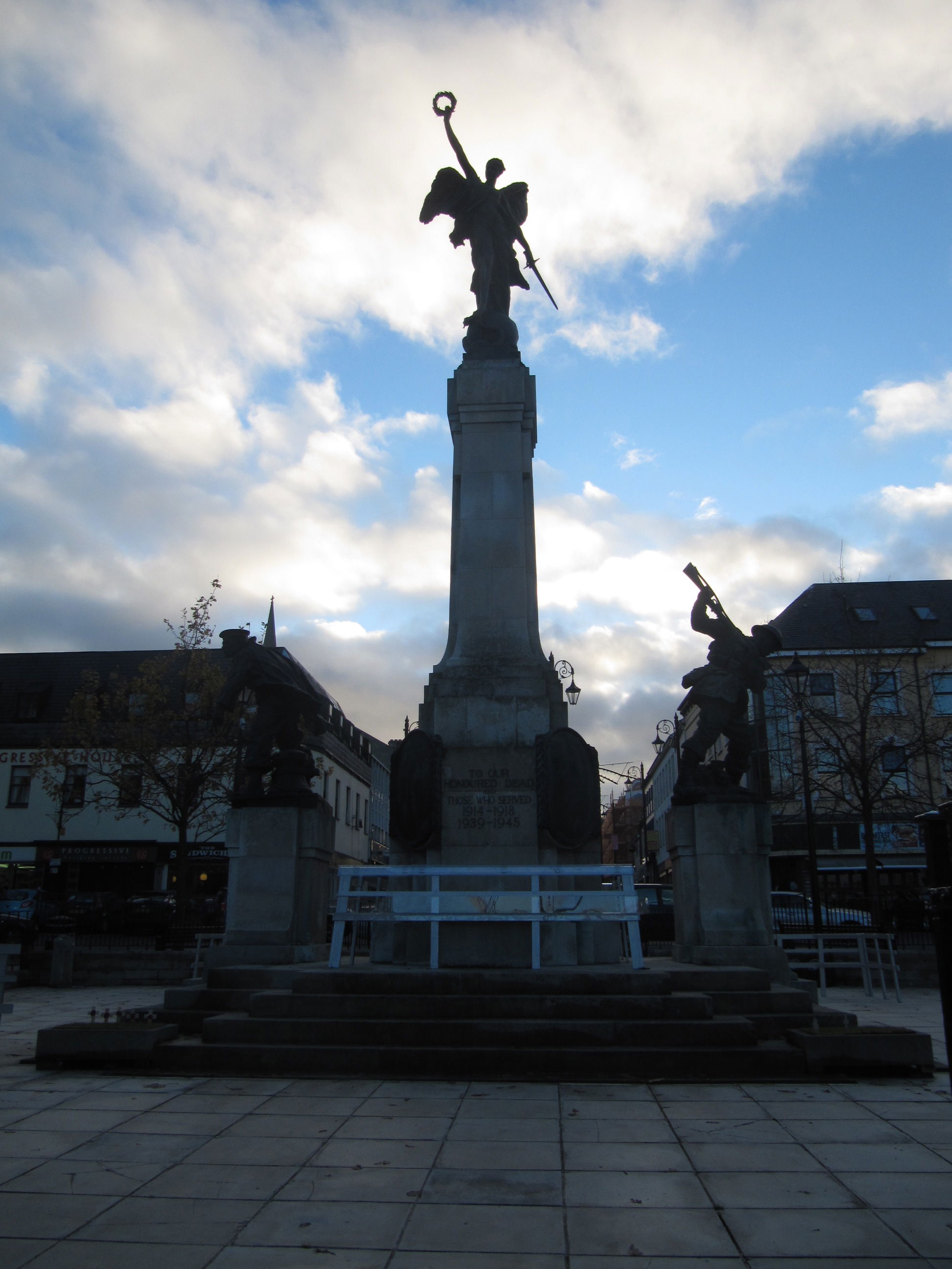 Monumento a los caídos de Derry, por Héctor mibauldeblogs.com