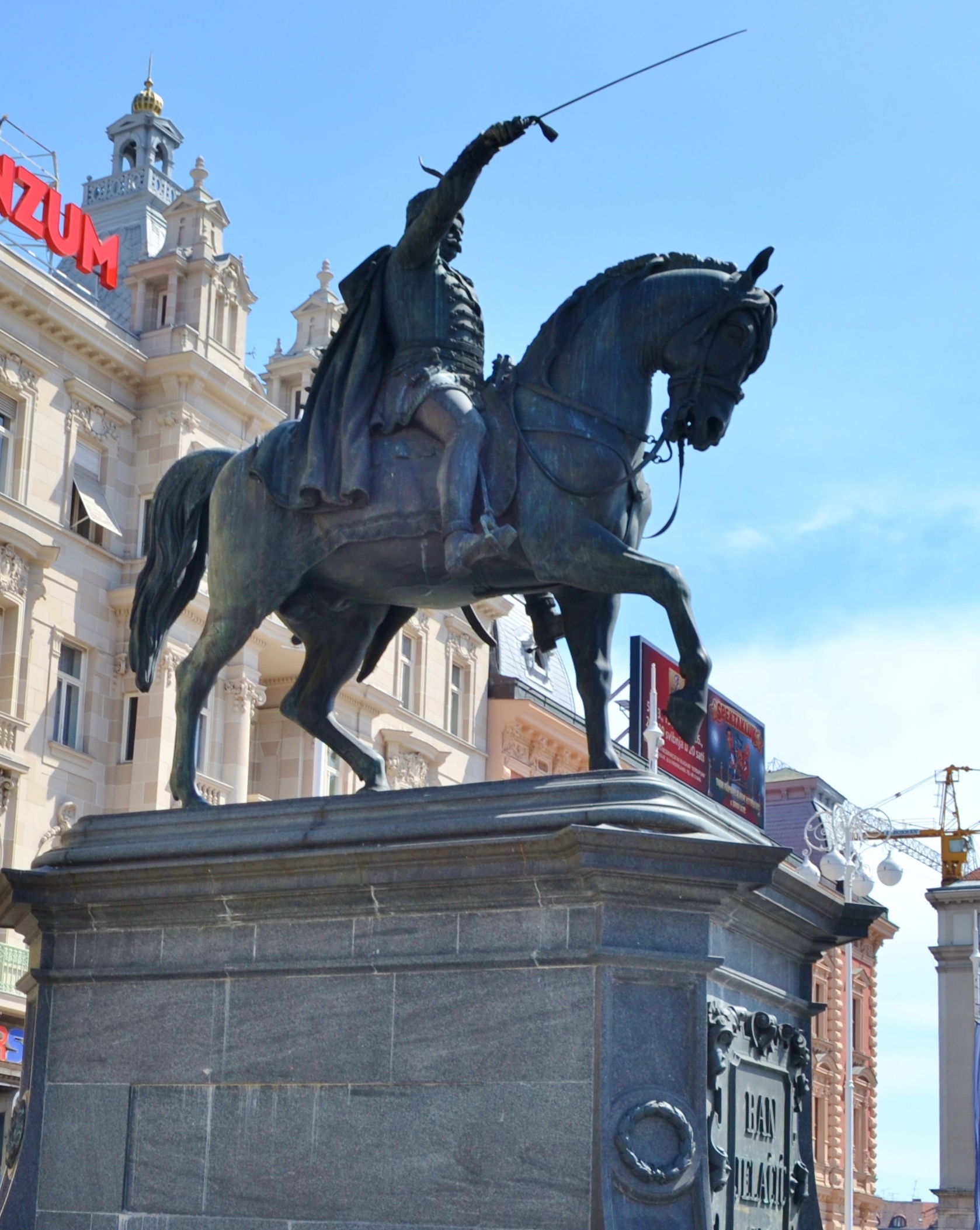 Estatua ecuestre de Josip Jelačić, por Simonetta Di Zanutto