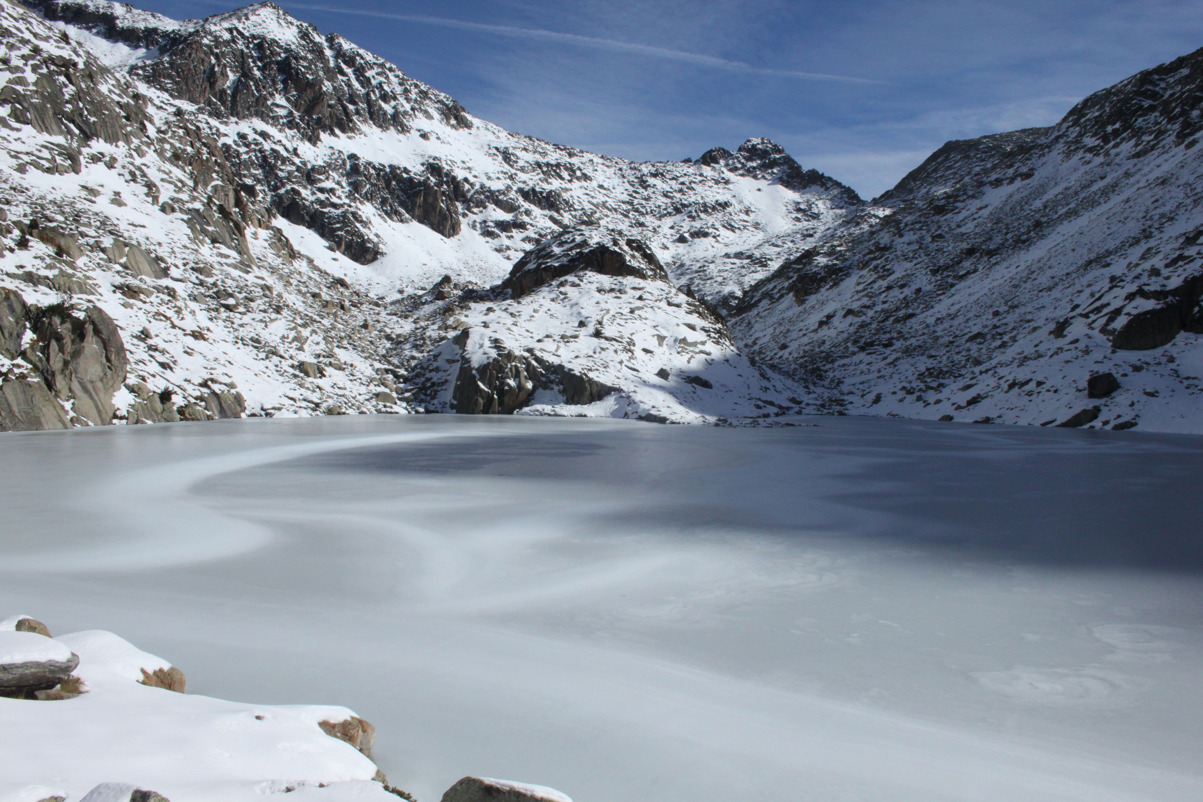 Lagos en Benasque: un viaje a la belleza natural del Pirineo