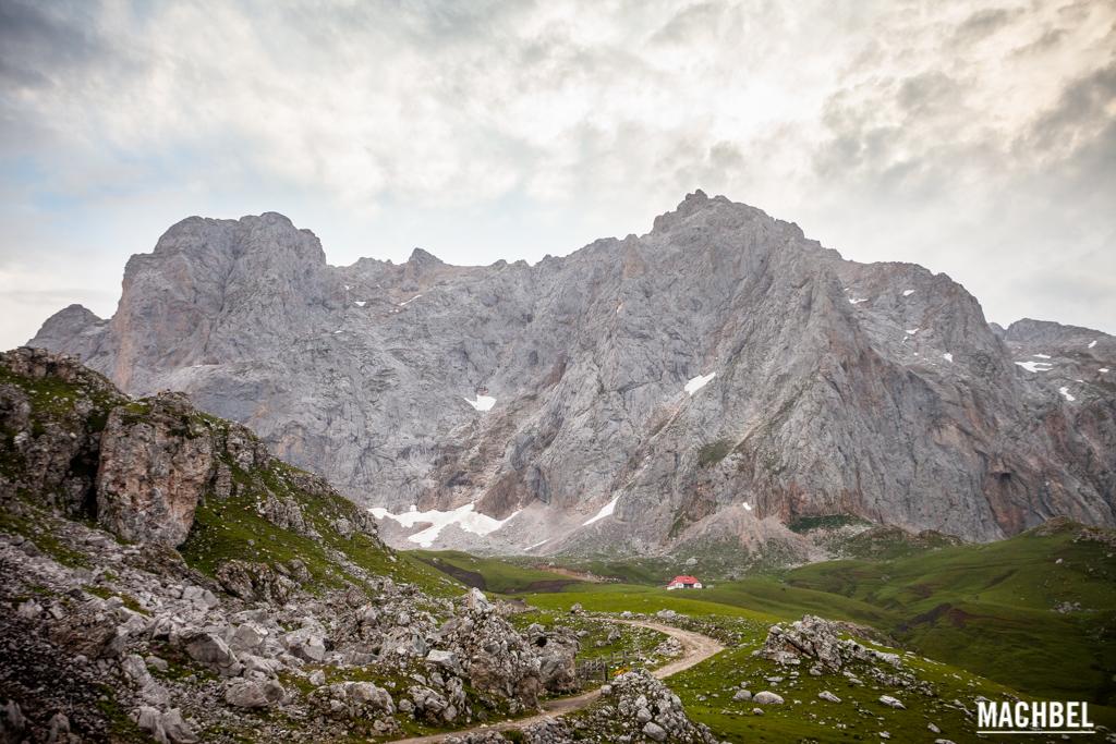 Valle de Áliva, por Víctor Gómez - machbel
