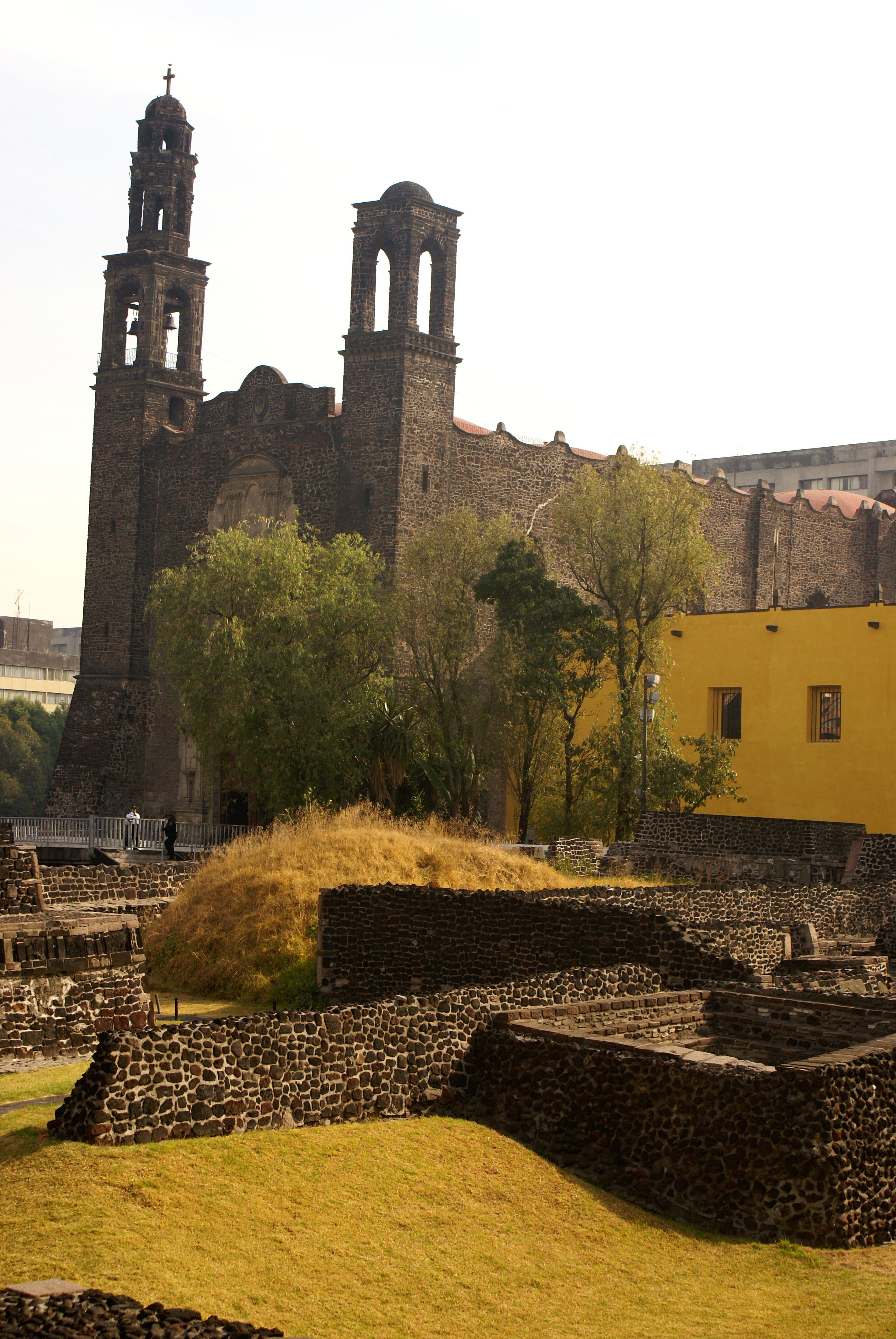 Zona Arqueológica de Tlatelolco, por PAULOKRUG
