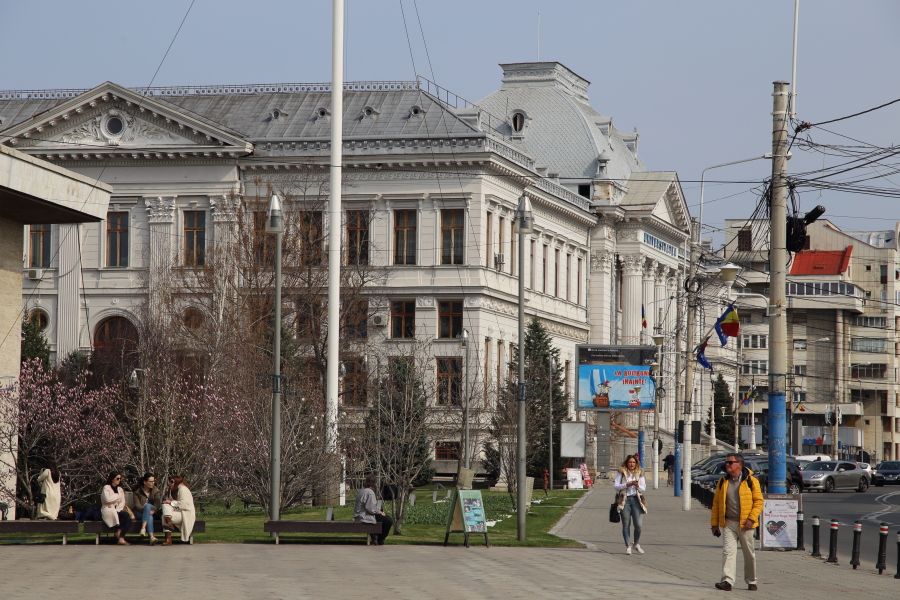 Edificio Universidad Craiova, por ANADEL